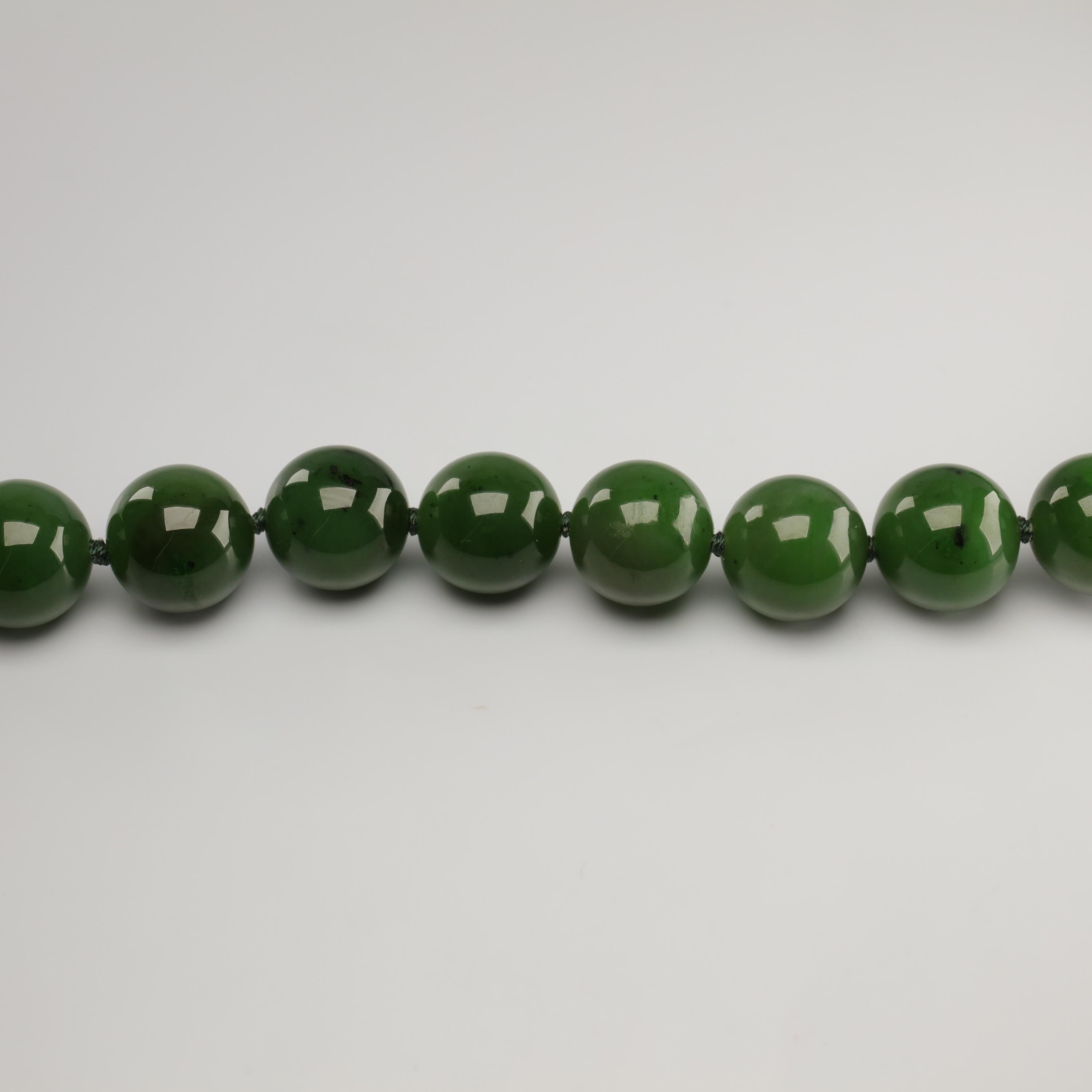 Statement Necklace of Jade, Gold and Diamonds 3