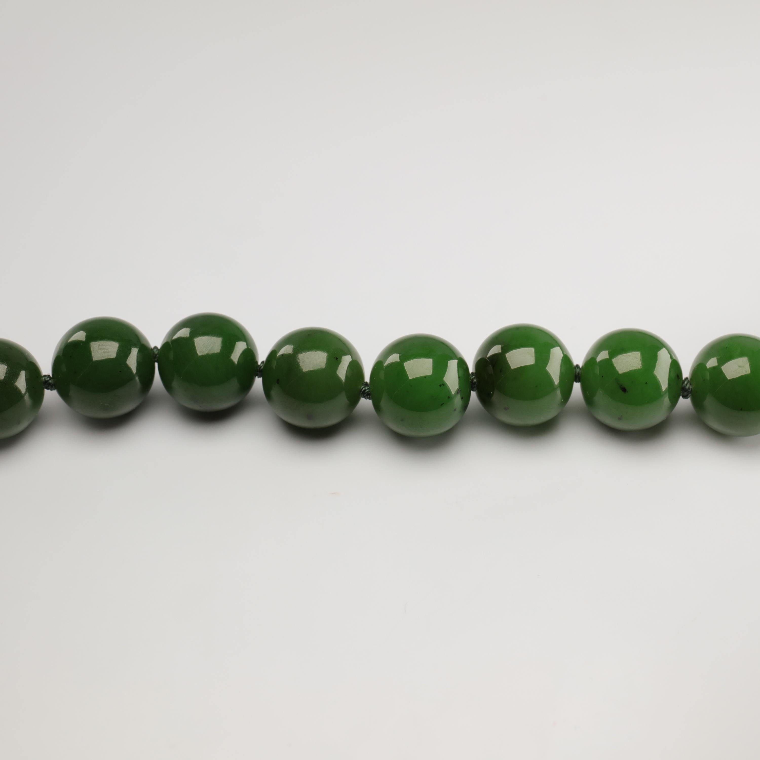 Statement Necklace of Jade, Gold and Diamonds 4