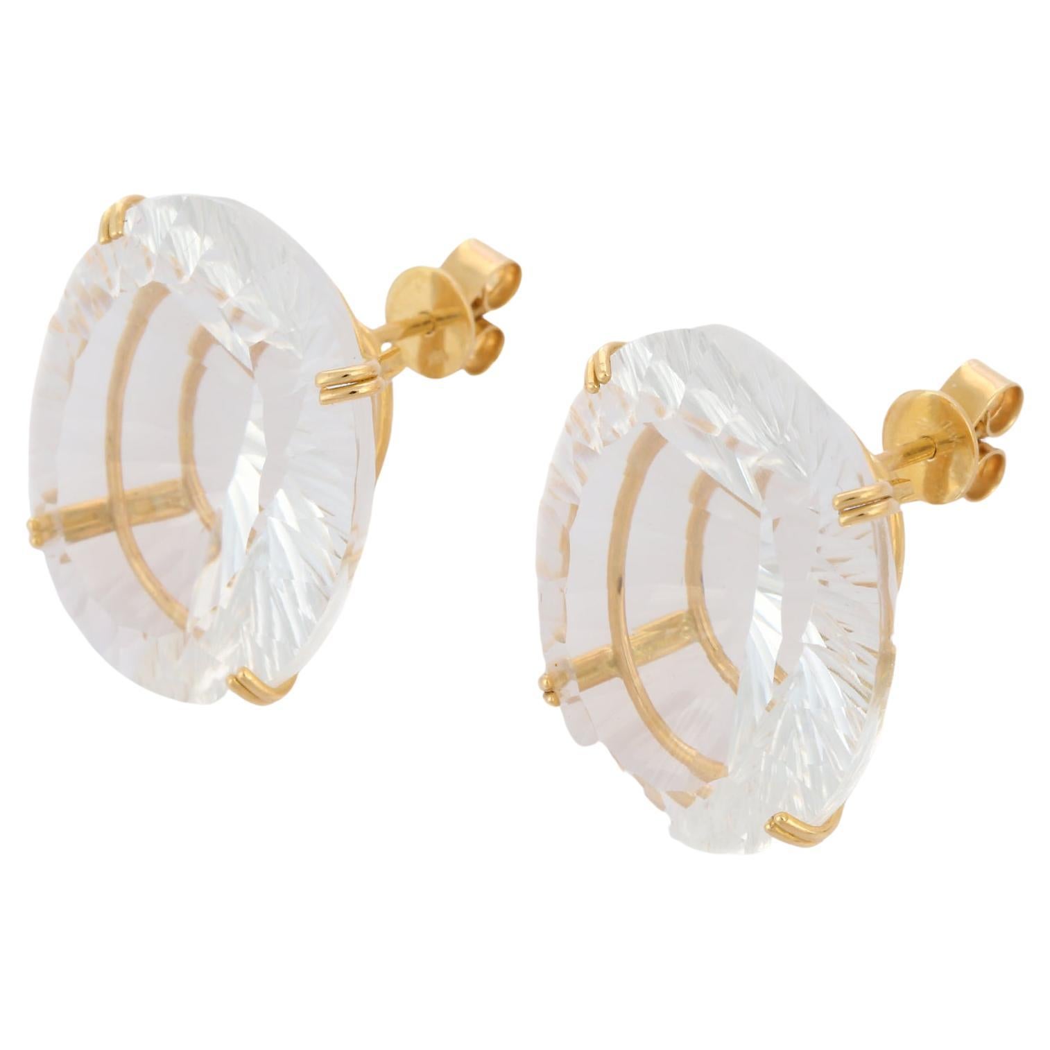 Studs create a subtle beauty while showcasing the colors of the natural precious gemstones making a statement.
Oval cut crystal studs in 18K gold. Embrace your look with these stunning pair of earrings suitable for any occasion to complete your