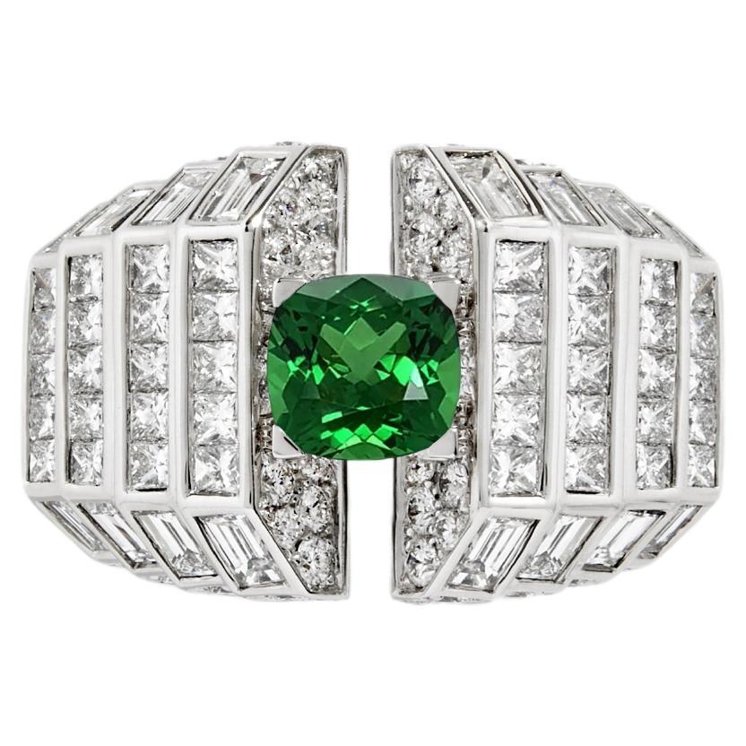 STATEMENT Paris High Jewelry Diamonds Ring with Tsavorite Center Stone 1.61Carat For Sale