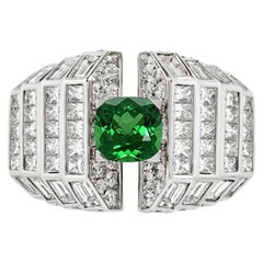 STATEMENT Paris High Jewelry Diamonds Ring with Tsavorite Center Stone 1.61Carat