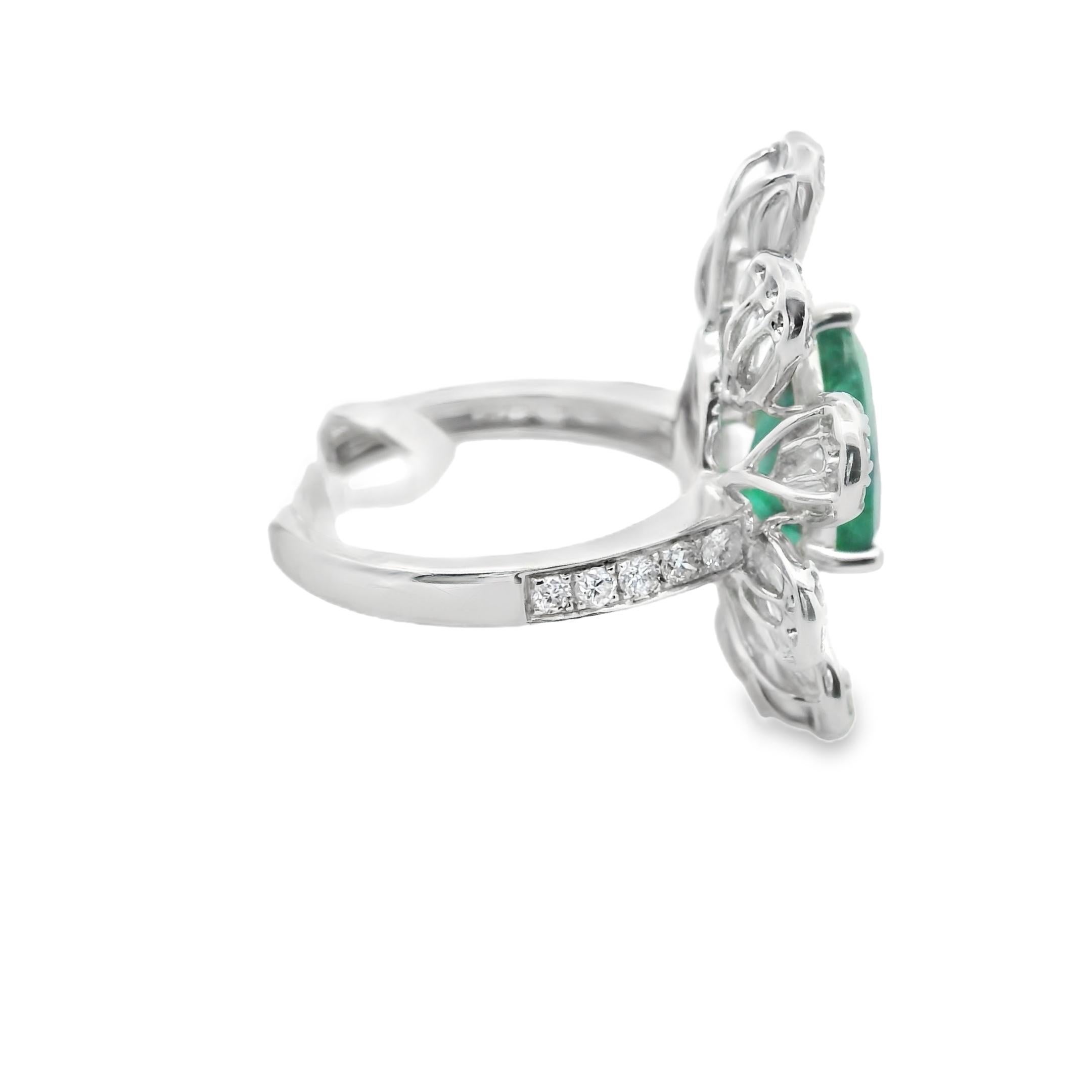 Statement Pear Shape Emerald and Baguette Diamond Ring 6.11 carat For Sale 2