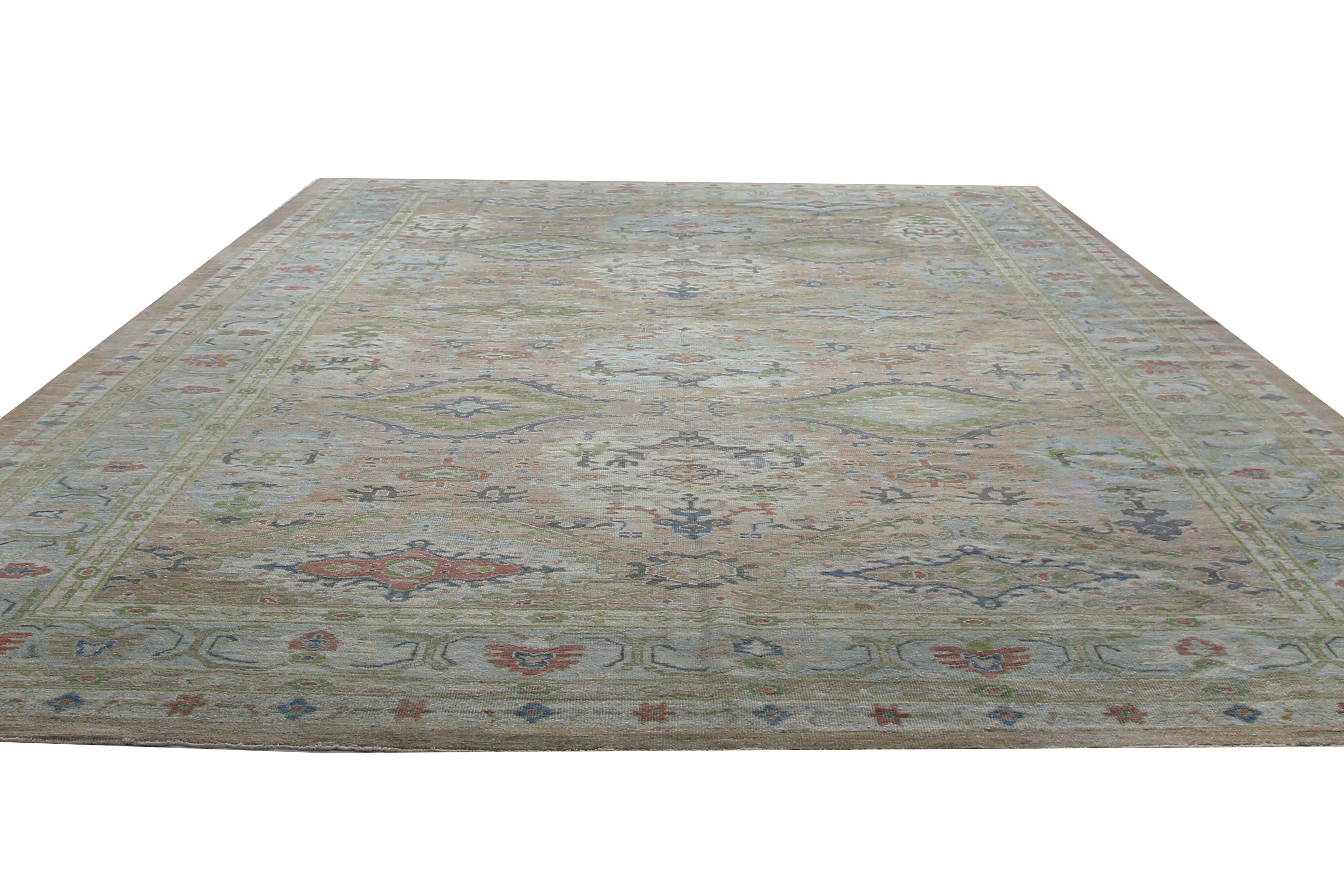 Statement Piece Turkish Sultanabad Rug  In New Condition For Sale In Dallas, TX