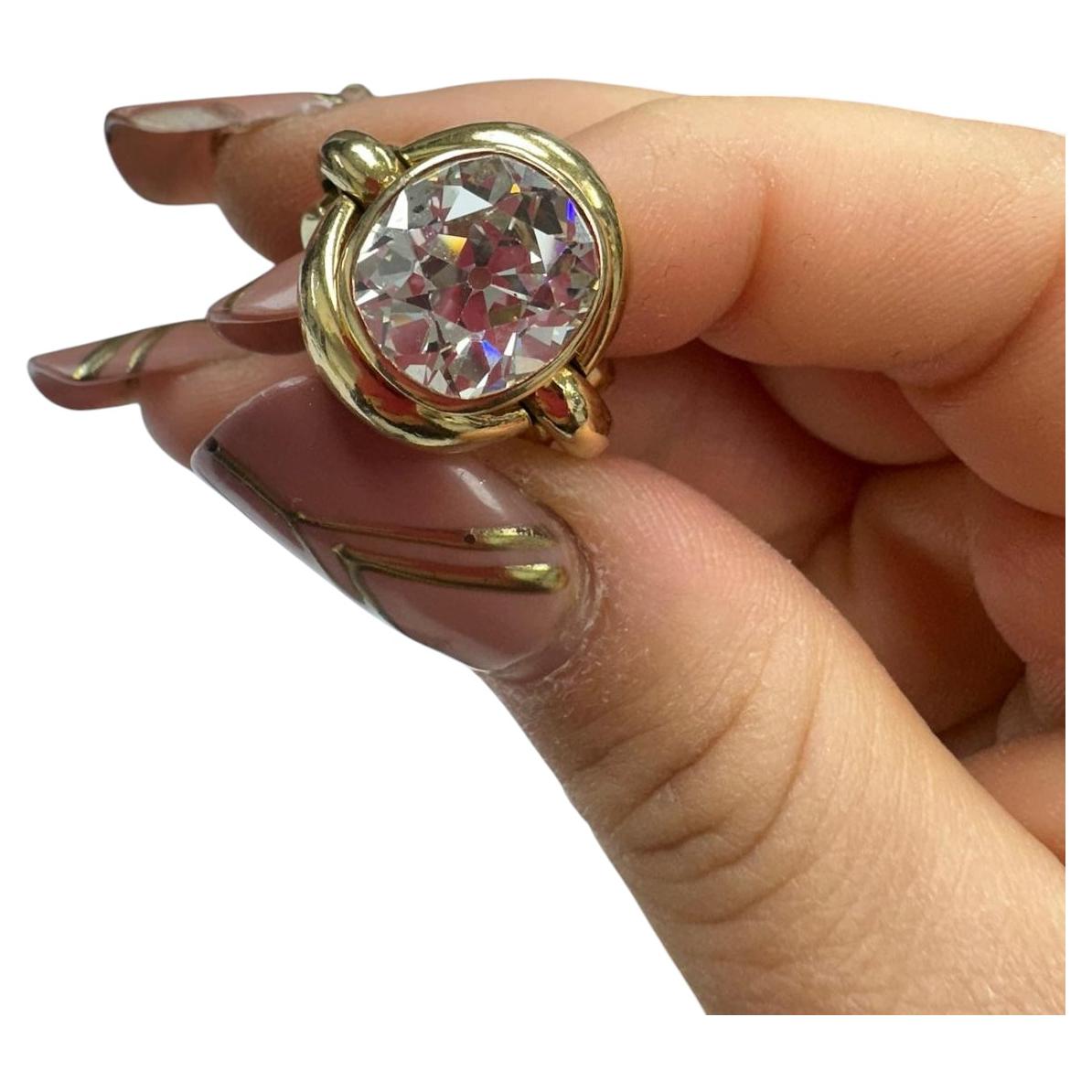 René Boivin Sculptural Gold Ring w/ 6.02 Carat Old Mine-Cut Diamond, Circa 1960 For Sale