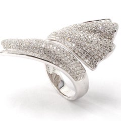 Statement Ring in 18 Karat White Gold Diamond Cocktail Ring Pavé Set