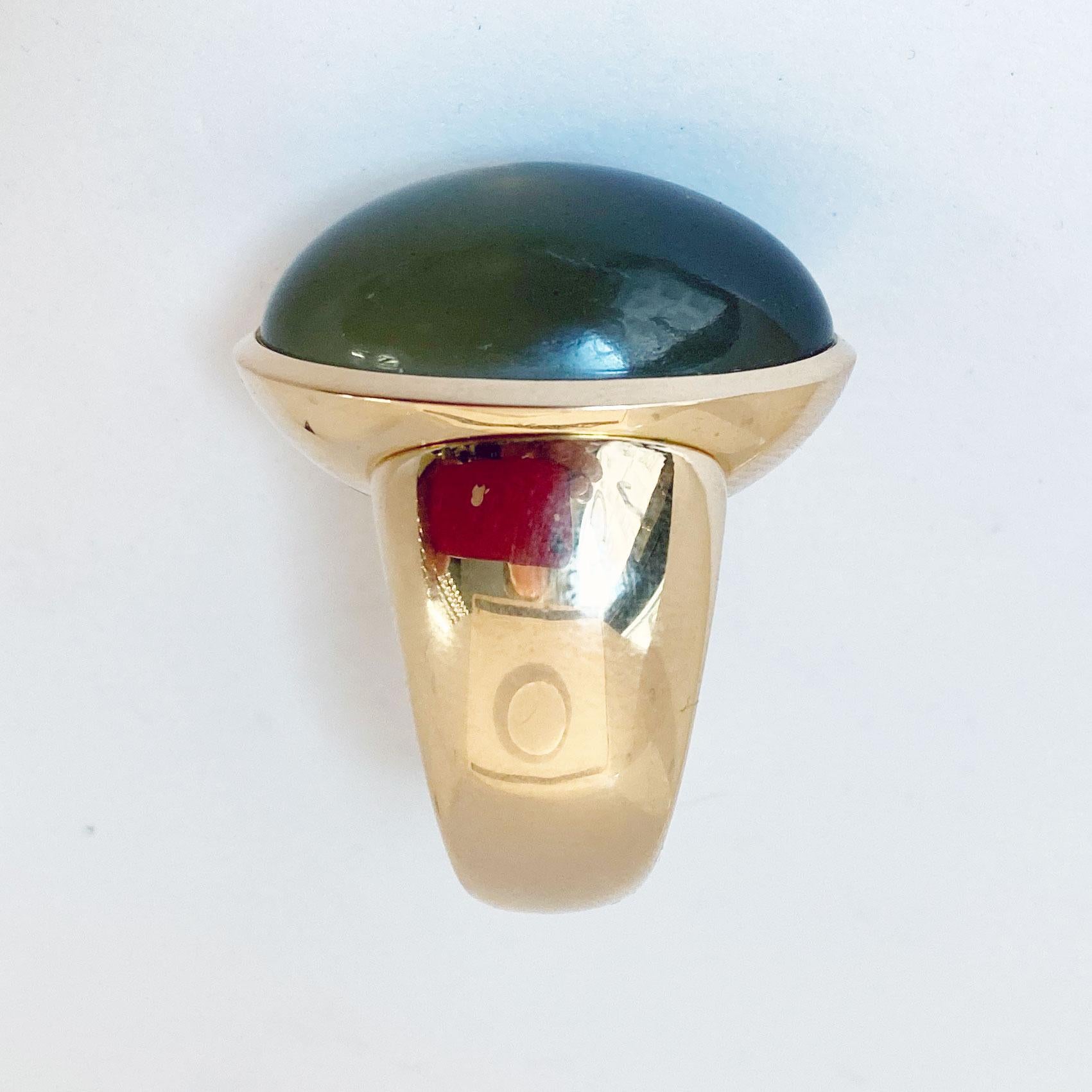 18 Karat Rose Gold Large Green Moonstone Cocktail Ring In New Condition For Sale In Zurich, CH