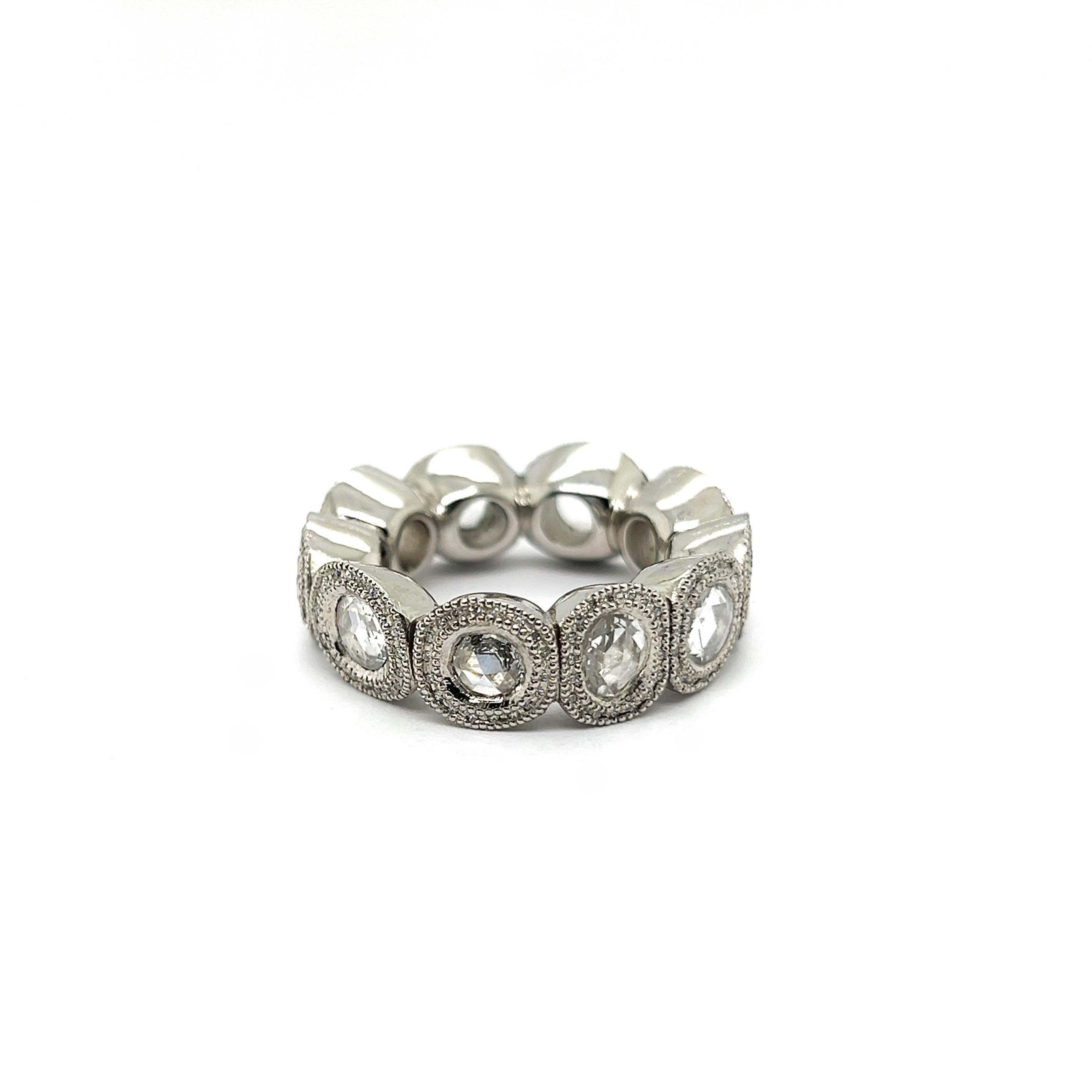 Anello con diamanti in platino 950 in vendita 4