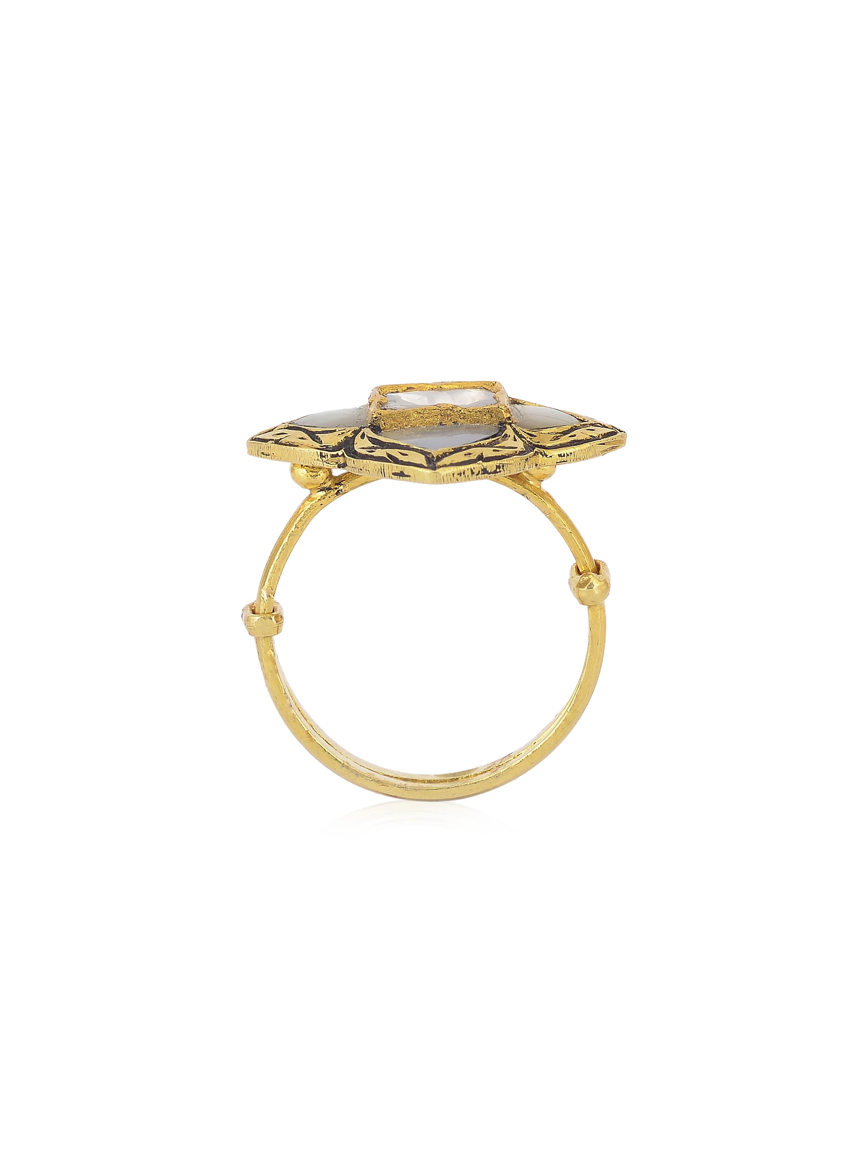Women's or Men's Statement ring with Uncut diamond, Mother of pearl handcrafted in 18k Gold For Sale