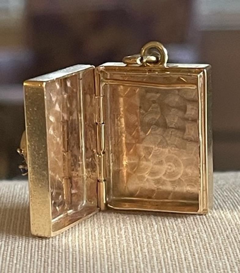 da uomo o donna Medaglione Vintage in oro 14k e zaffiro blu 3D per scarpe da bambino di grandi dimensioni in vendita