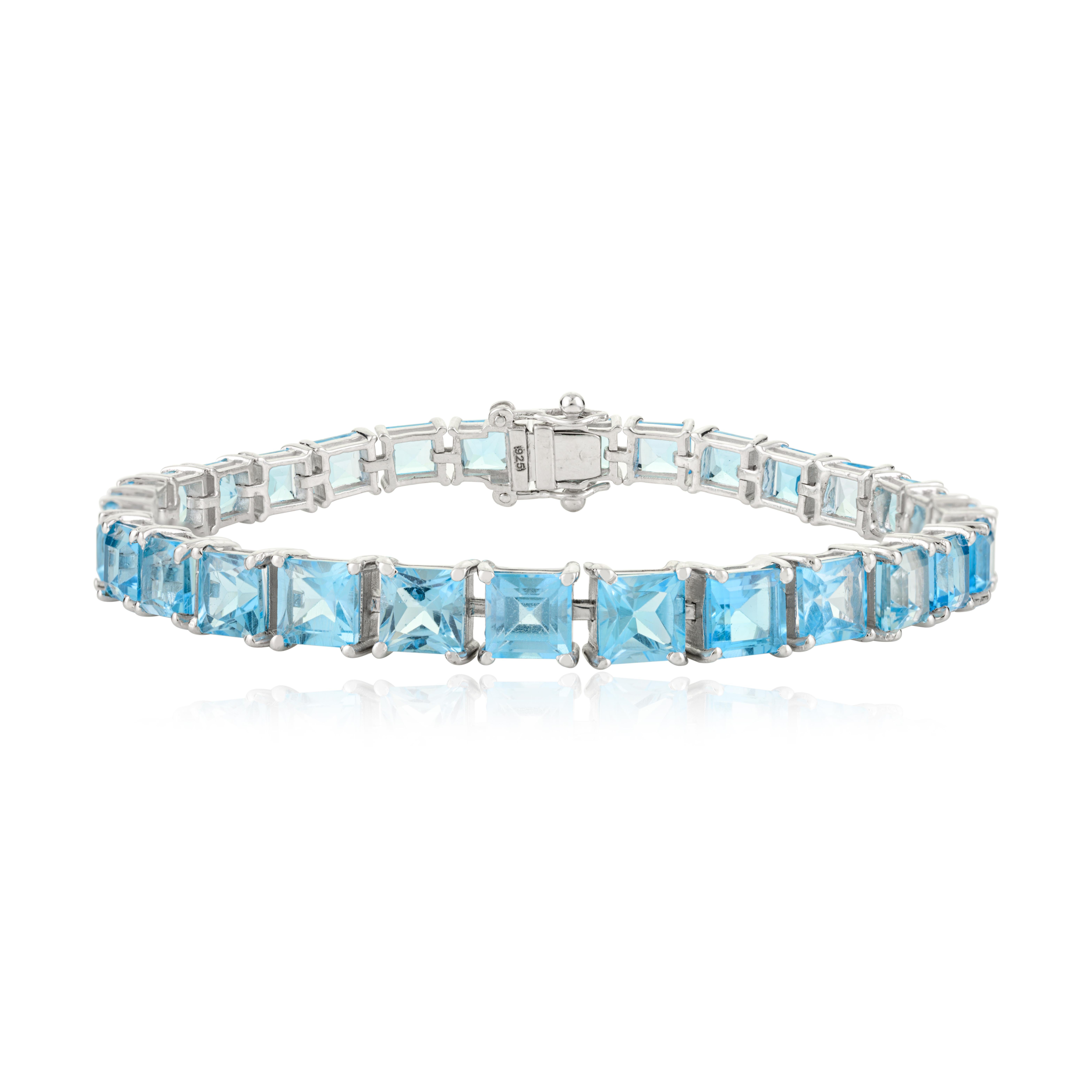 Bracelet de tennis en argent 925 avec topaze bleue taillée en carré pour un cadeau de mariage en vente 1