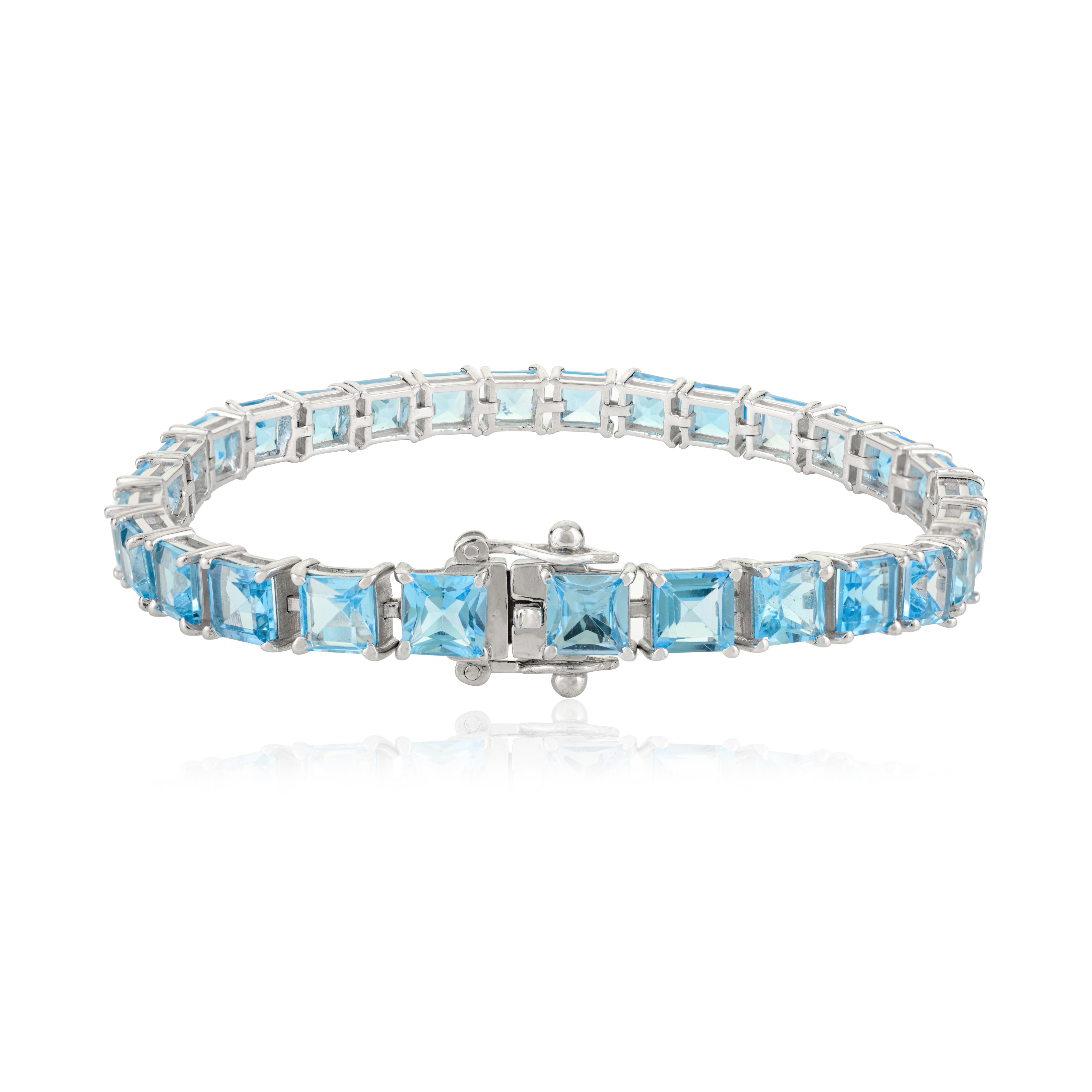 Bracelet de tennis en argent 925 avec topaze bleue taillée en carré pour un cadeau de mariage en vente 3