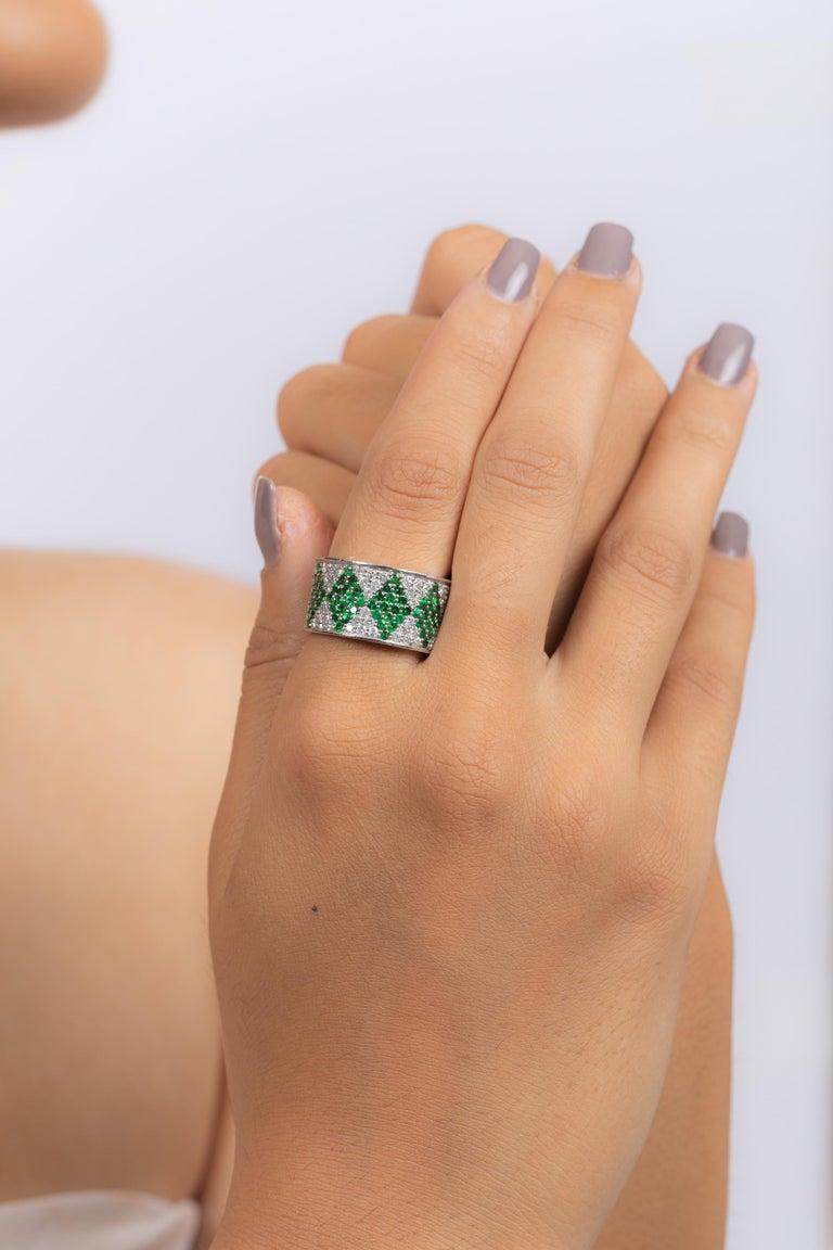 For Sale:  Statement Tsavorite Diamond Wedding Band Ring in 18k Solid White Gold 4
