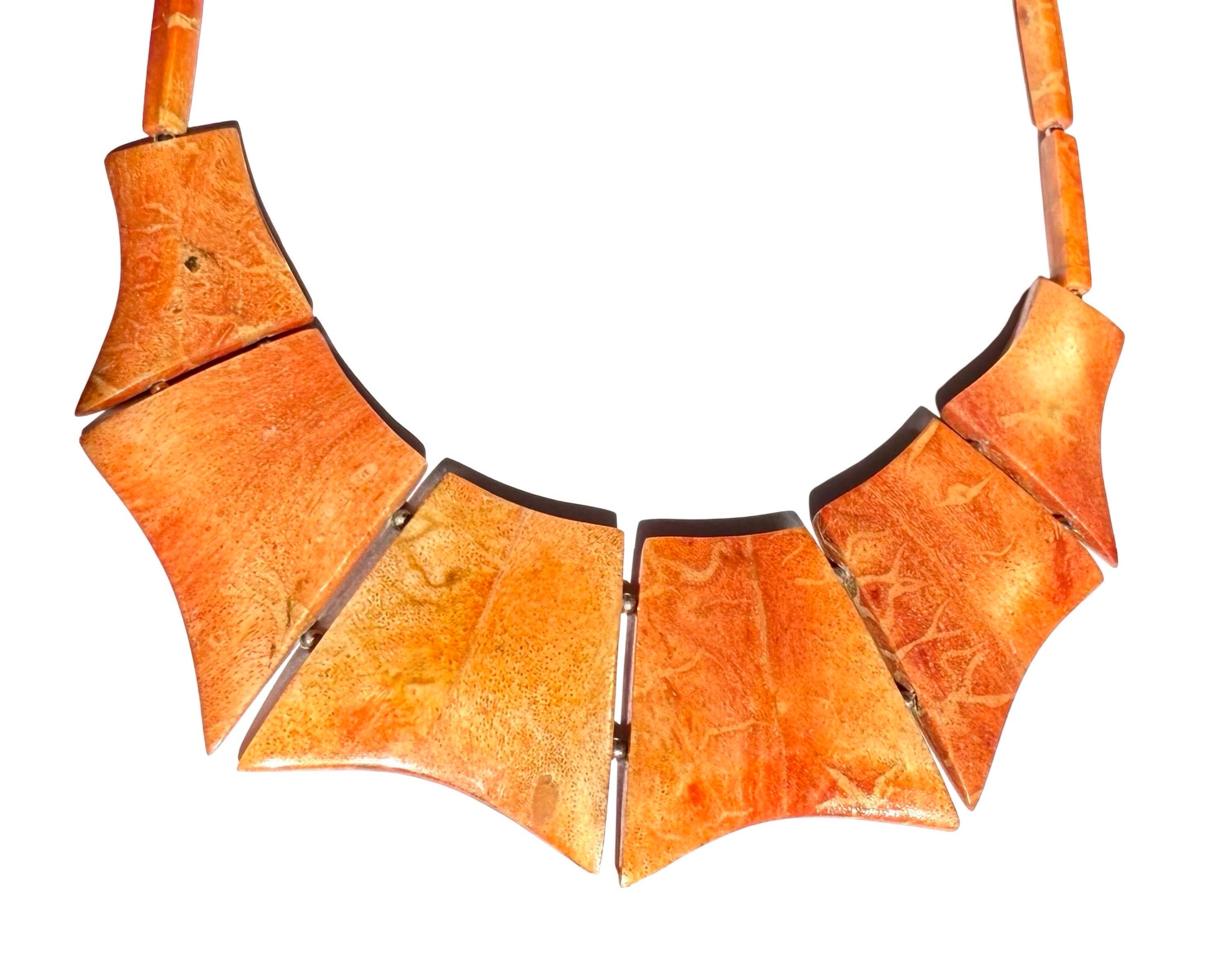Modernistische Vintage-Apfelkorallenkette, einzigartiges Sammlerstück 60g (Zeitgenössisch) im Angebot