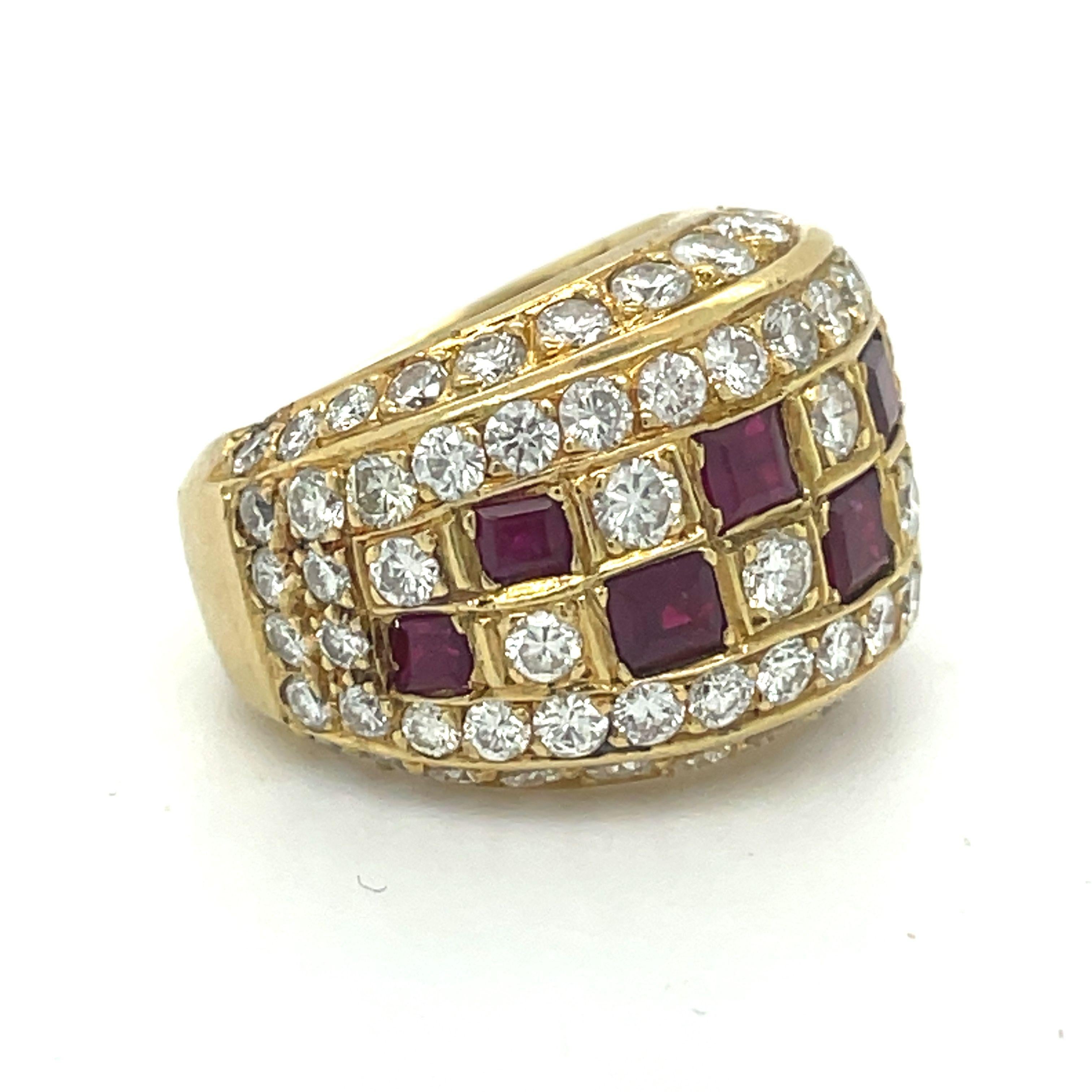 Statement-Ring aus 18 Karat Gelbgold mit 1,2 Karat Rubin und 1,35 Karat Diamant im Angebot 2