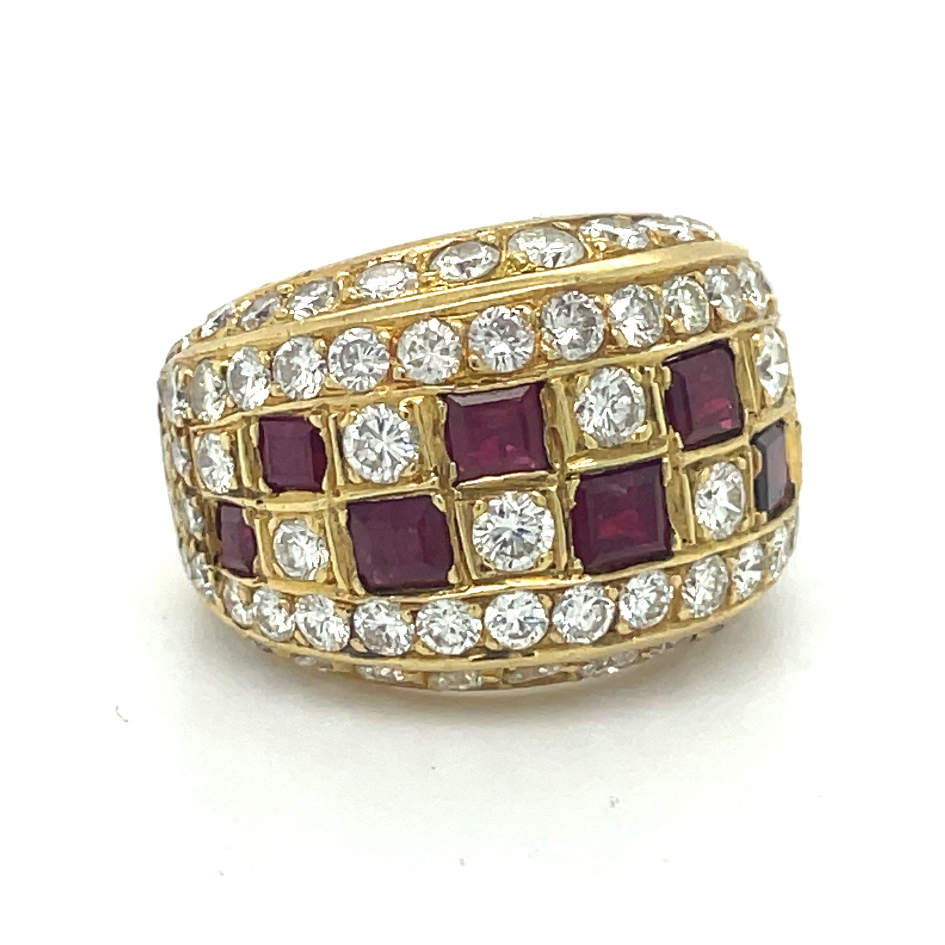 Statement-Ring aus 18 Karat Gelbgold mit 1,2 Karat Rubin und 1,35 Karat Diamant im Angebot 3