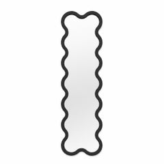 Statement-Wandspiegel „Wavy“ mit organischem Design für moderne Innenräume