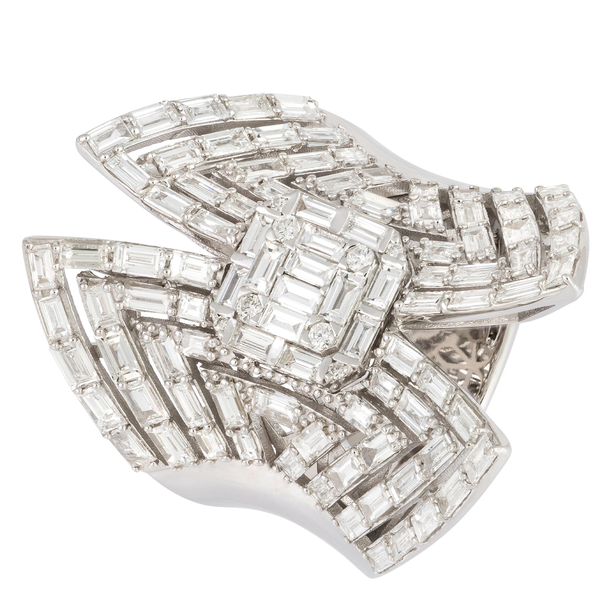 For Sale:  Statement  White 18K Gold White Diamond Ring For Her 2