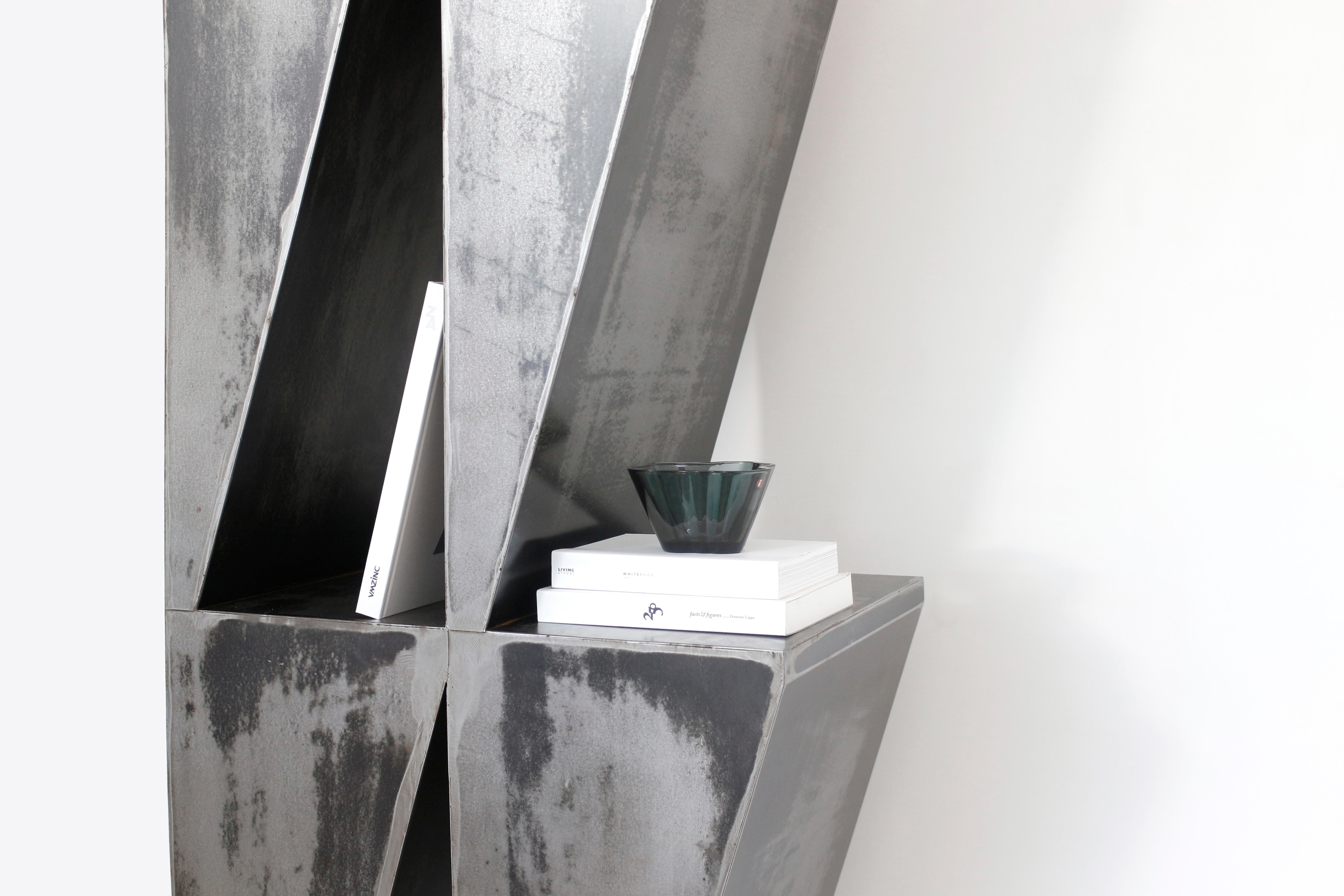 Minimalist Statera Shelf sculpture in Metal  For Sale