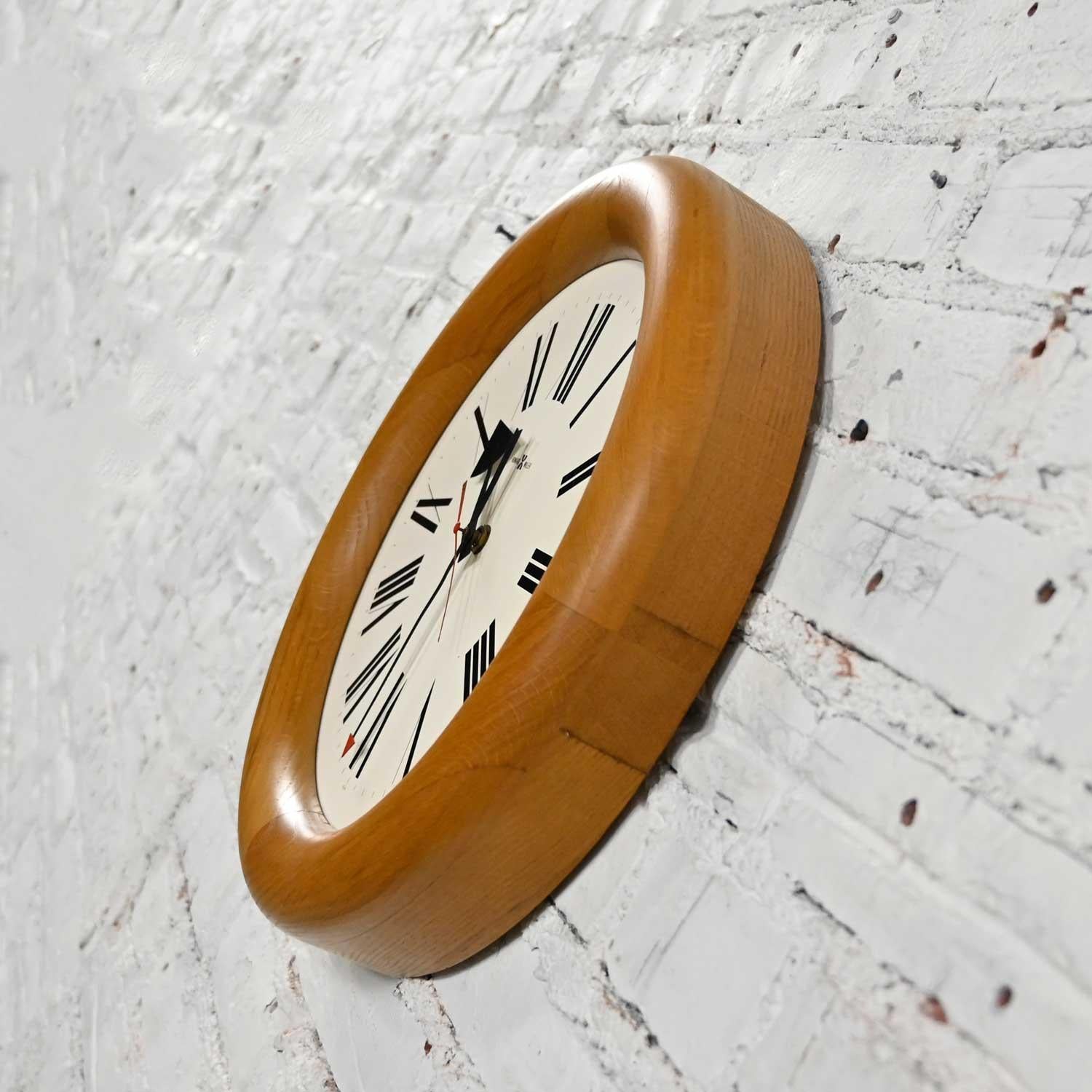 arthur umanoff howard miller clock