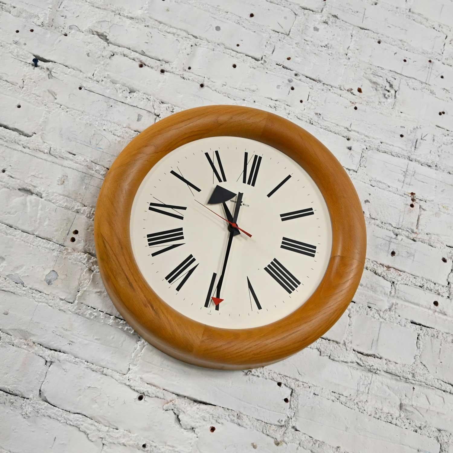 20th Century Stationmaster #611 Round Natural Oak Wall Clock Arthur Umanoff for Howard Miller