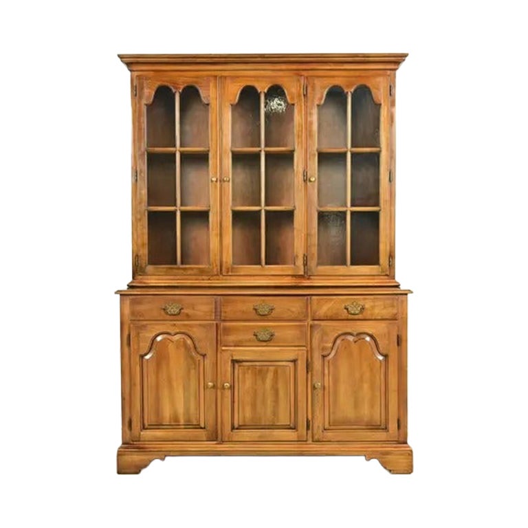 Statton Georgian Carved Cherry Wood Breakfront Bücherregal oder Esszimmerschrank im Angebot