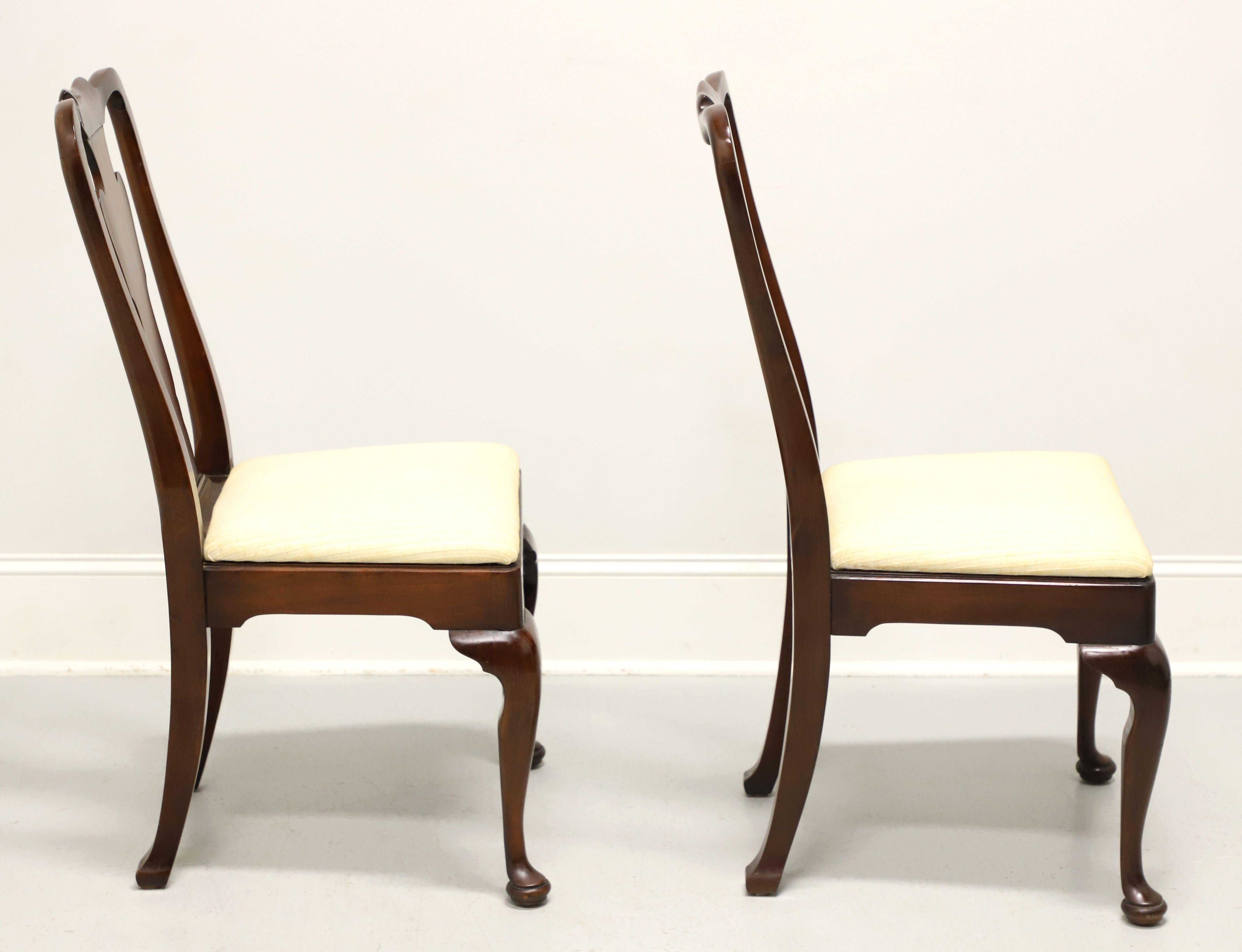 STATTON Old Towne Cherry Queen Anne Dining Side Chairs - Pair B In Good Condition In Charlotte, NC
