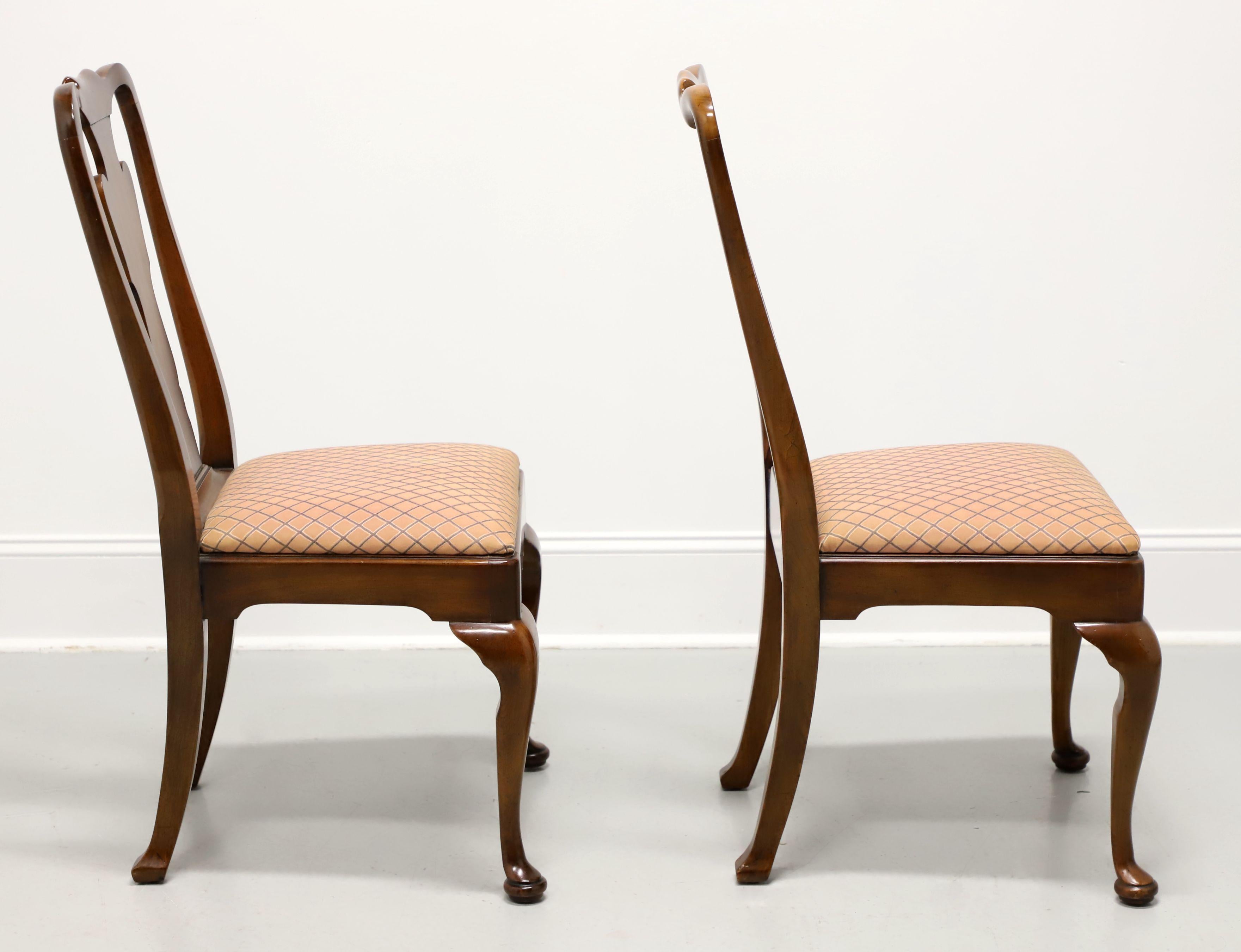 STATTON Oxford Cherry Queen Anne Dining Side Chairs - Pair B In Good Condition For Sale In Charlotte, NC