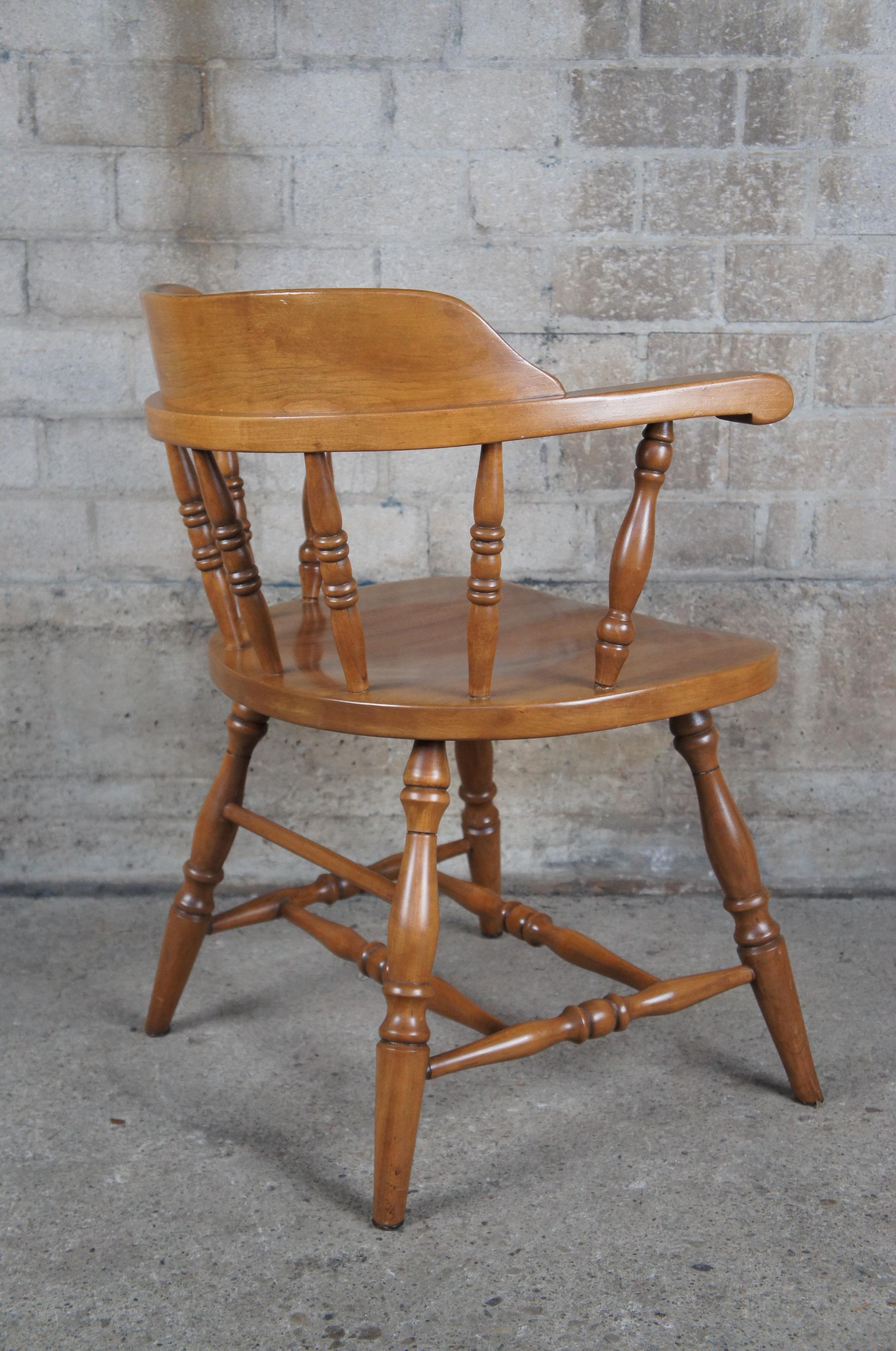 Statton Solid Cherry Windsor Barrel Back Farmhouse Dining Arm Chairs Tavern Pub In Good Condition In Dayton, OH