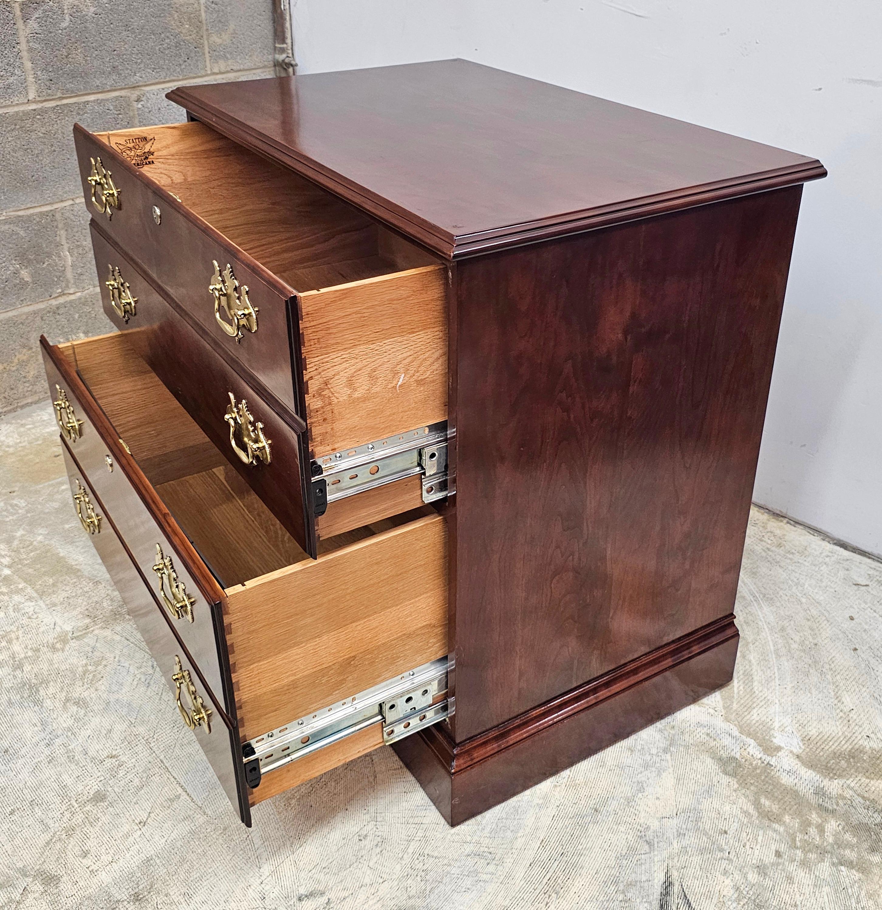 Archivador lateral Statton Trutype Americana Chippendale Cerezo negro macizo en venta 4