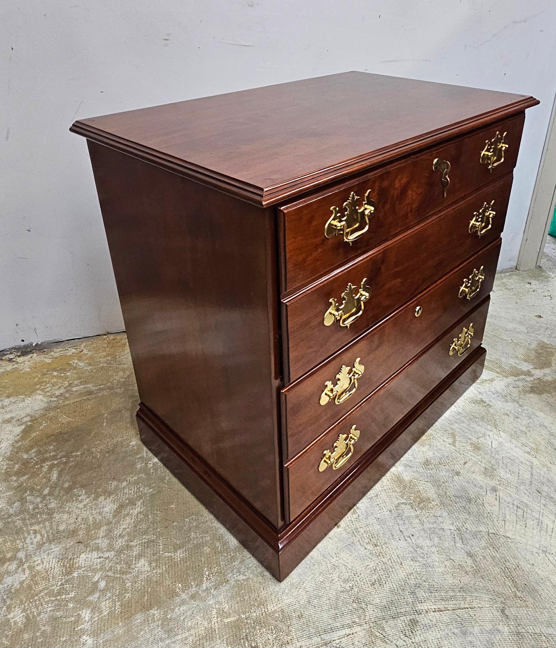 Archivador lateral Statton Trutype Americana Chippendale Cerezo negro macizo en venta 1