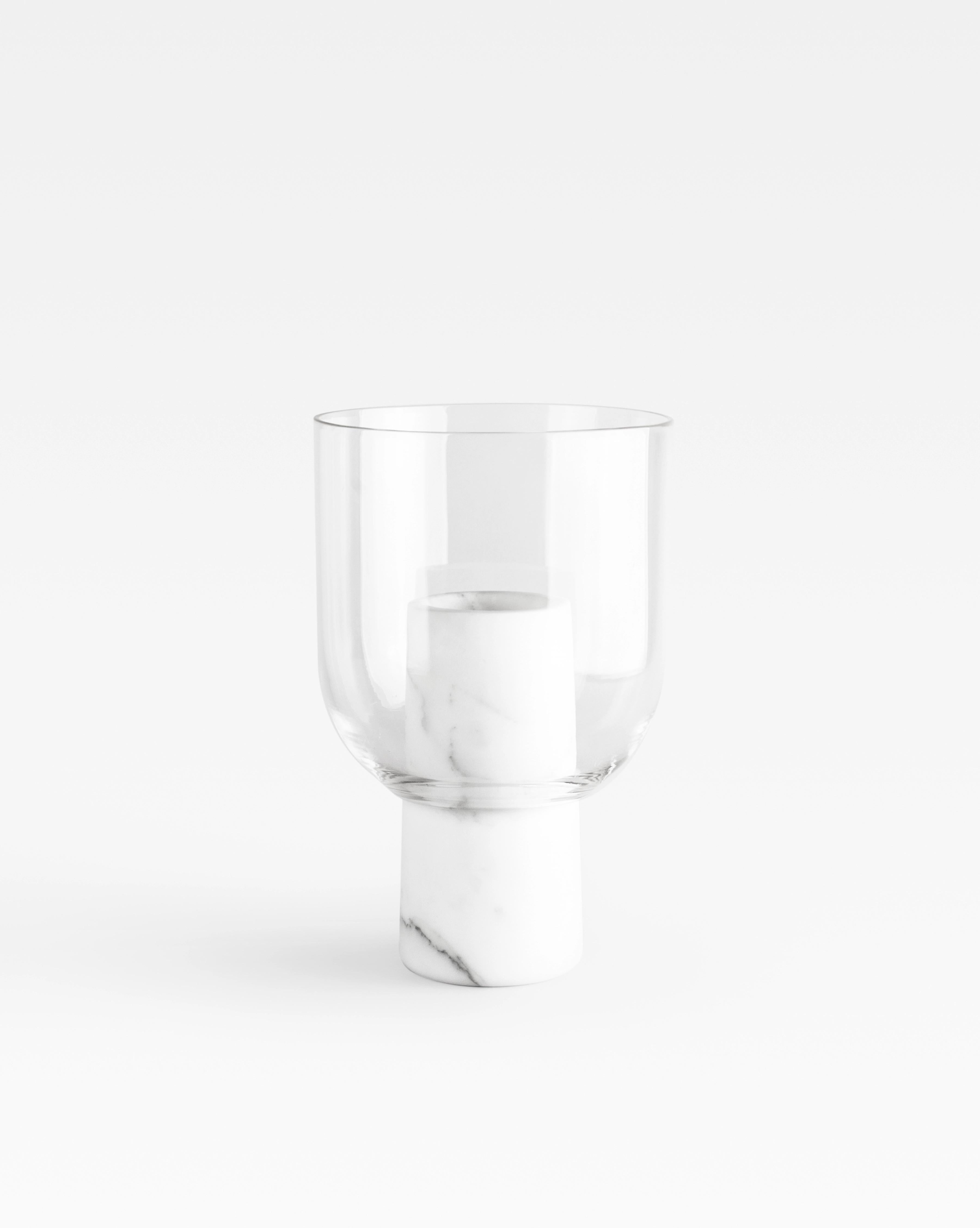 Moderno Vaso in marmo statuario e vetro soffiato a mano, 