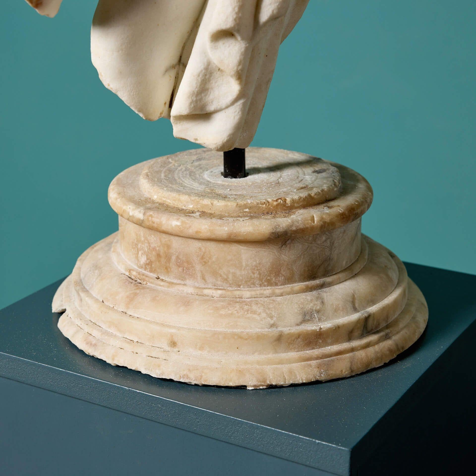 Statuary Marble Sculpture of the Bathing Venus after the Antique For Sale 1