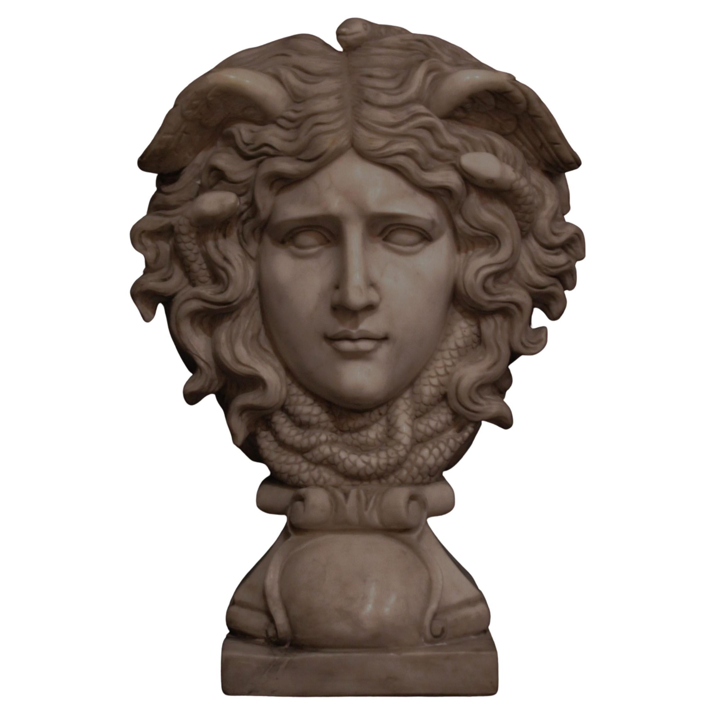 Statuary marble sculpture of Venus in statuary marble, h 122 cm For Sale