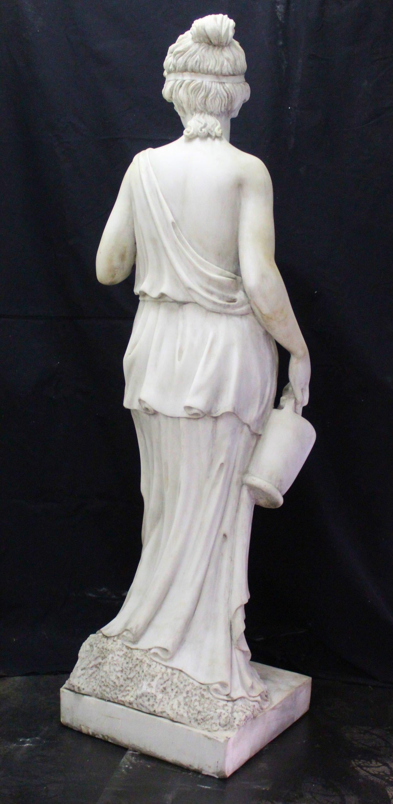 Statue in white Carrara marble For Sale 2