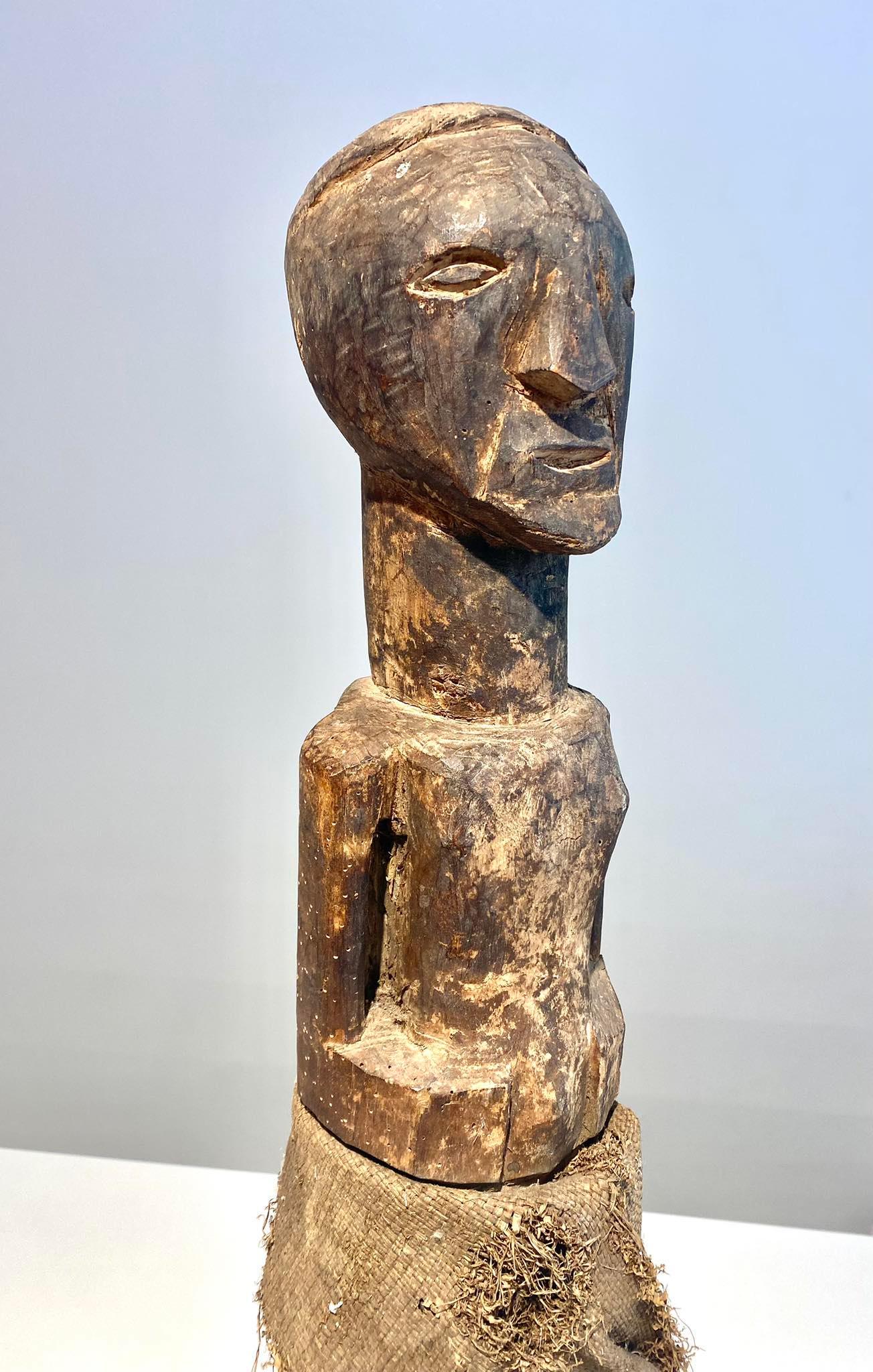 Statue Nkishi People Songye / Songe - Dr Kongo Afrikanische Kunst Anfang 20. im Angebot 2