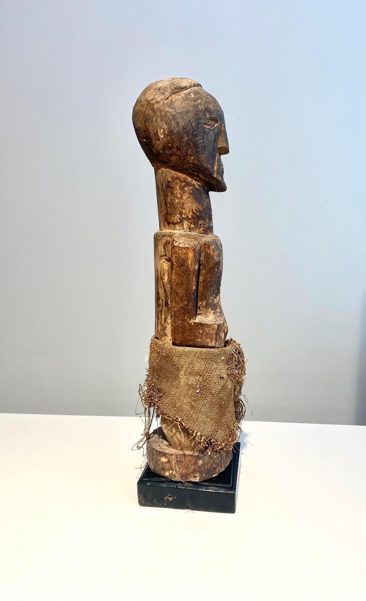 Statue Nkishi People Songye / Songe - Dr Kongo Afrikanische Kunst Anfang 20. im Angebot 3