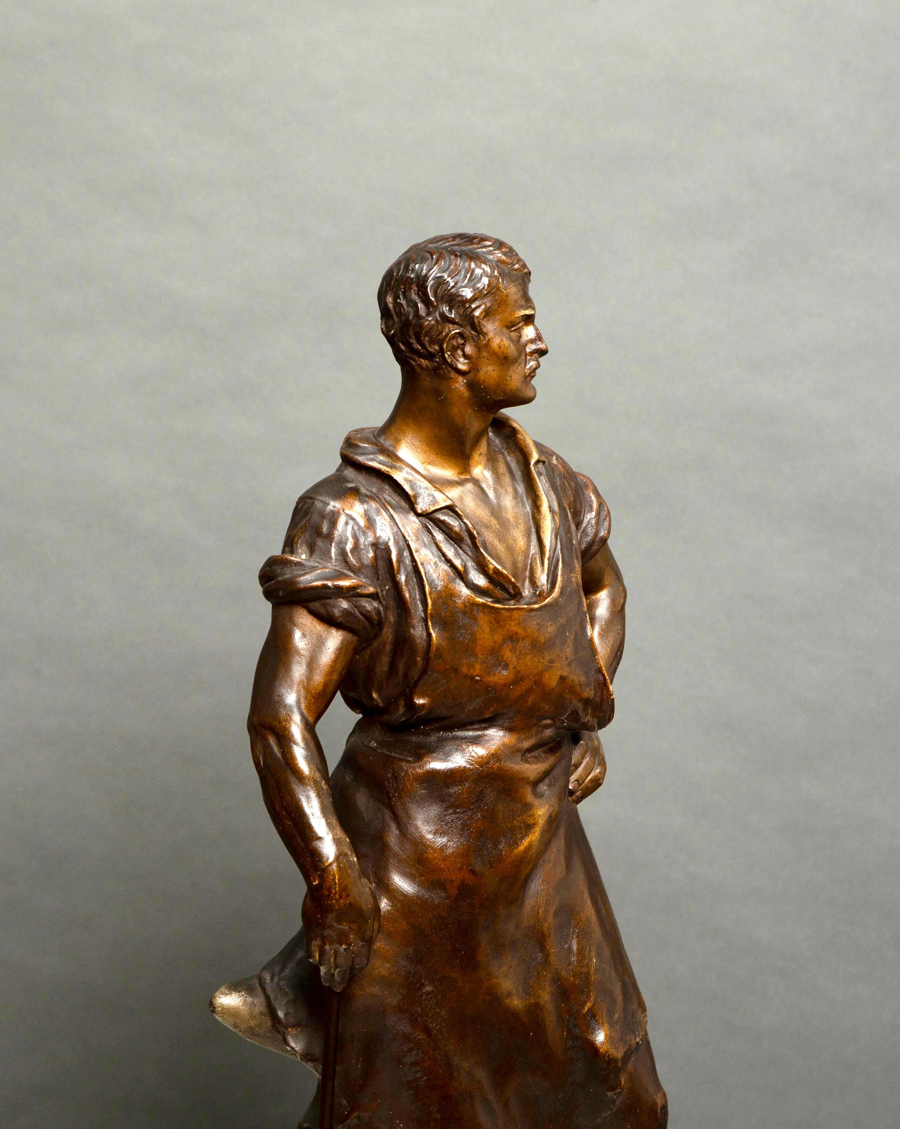 Statue eines Schmieds mit Patina aus Bronze (Spätes 19. Jahrhundert) im Angebot