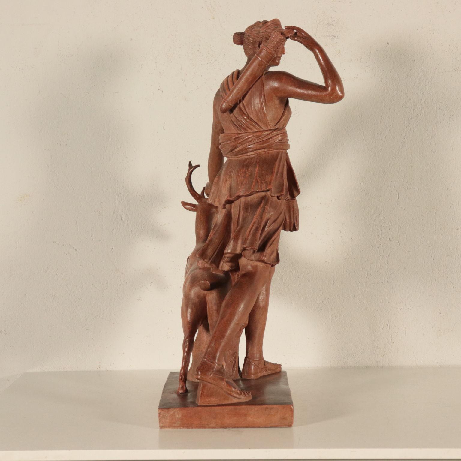 Statue of Diana Huntress 3