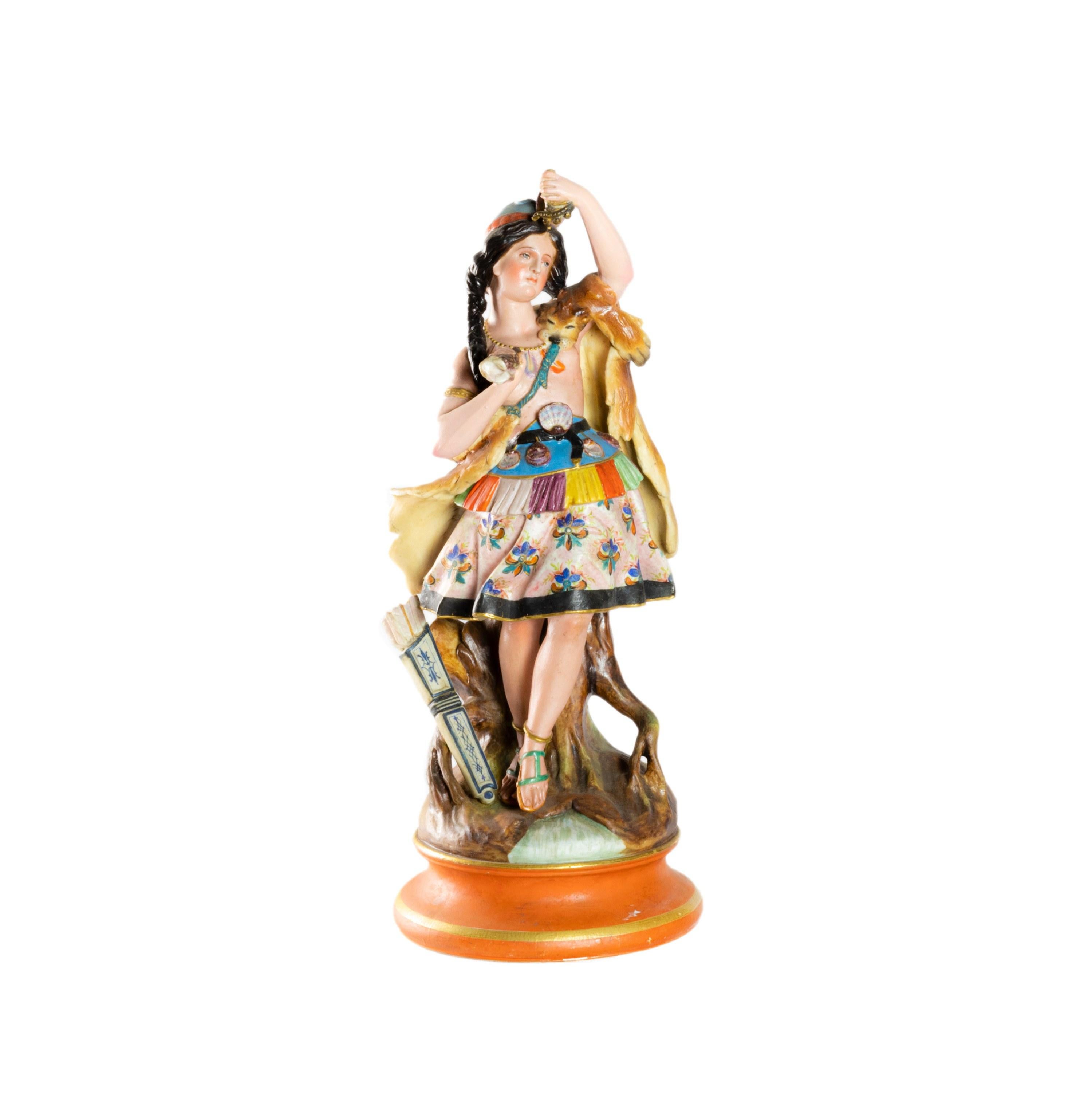 Francese Statua di donna inca di Montereau Faïenceries, (XIX secolo) in vendita