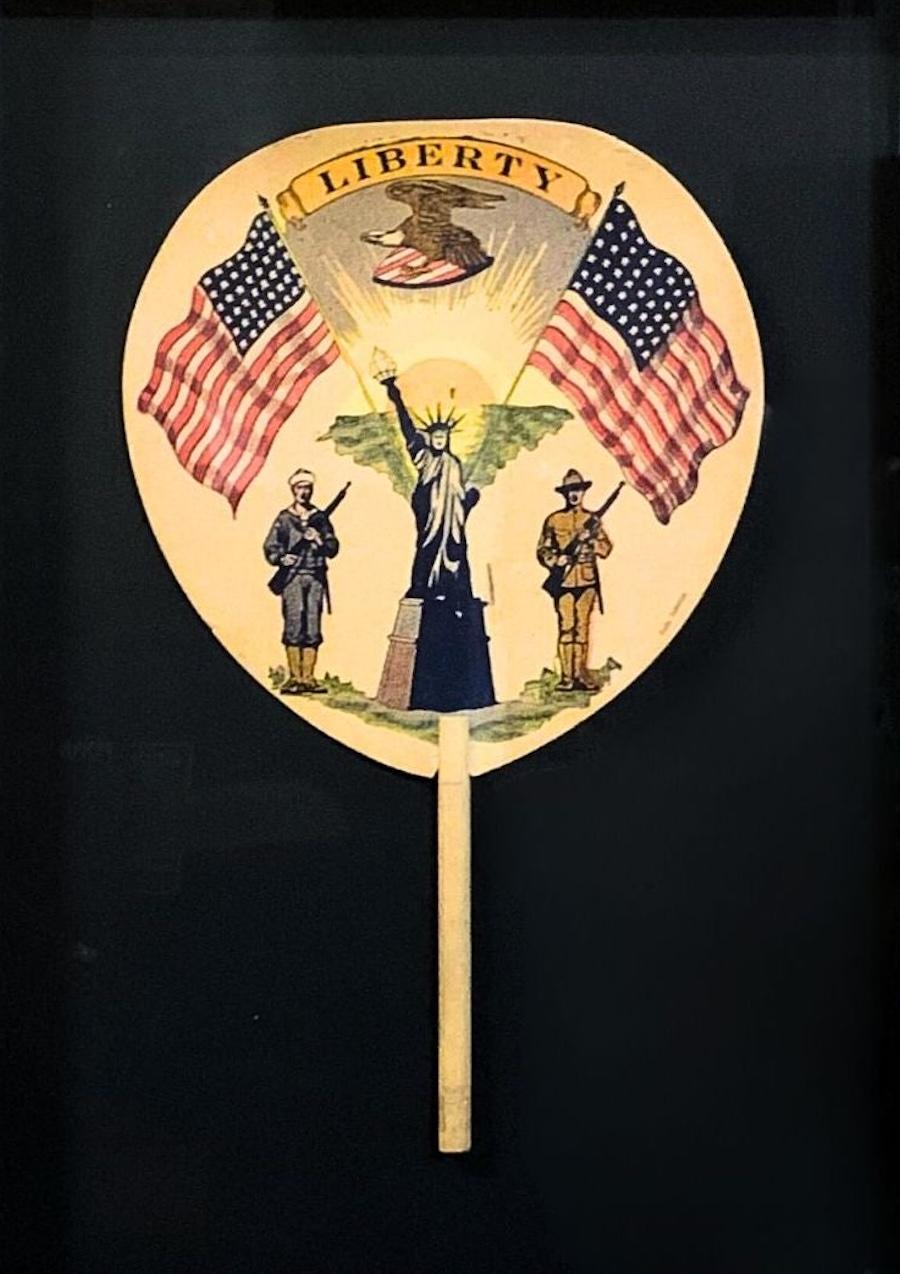 Statue of Liberty Patriotic Printed Paddle Fan, Early 20th Century In Good Condition In Colorado Springs, CO