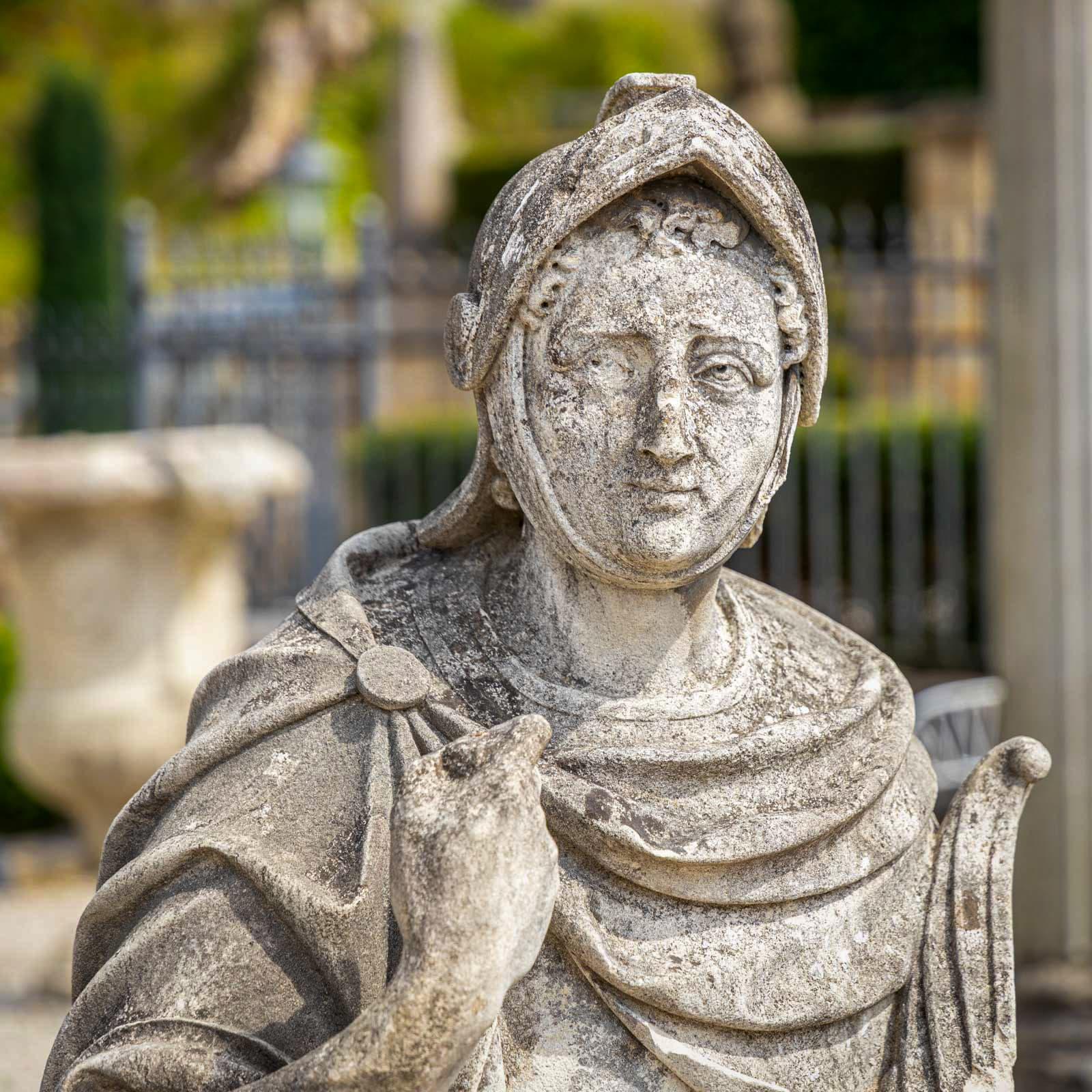 Statue des Heiligen Florian, um 1880 (Spätes 19. Jahrhundert) im Angebot