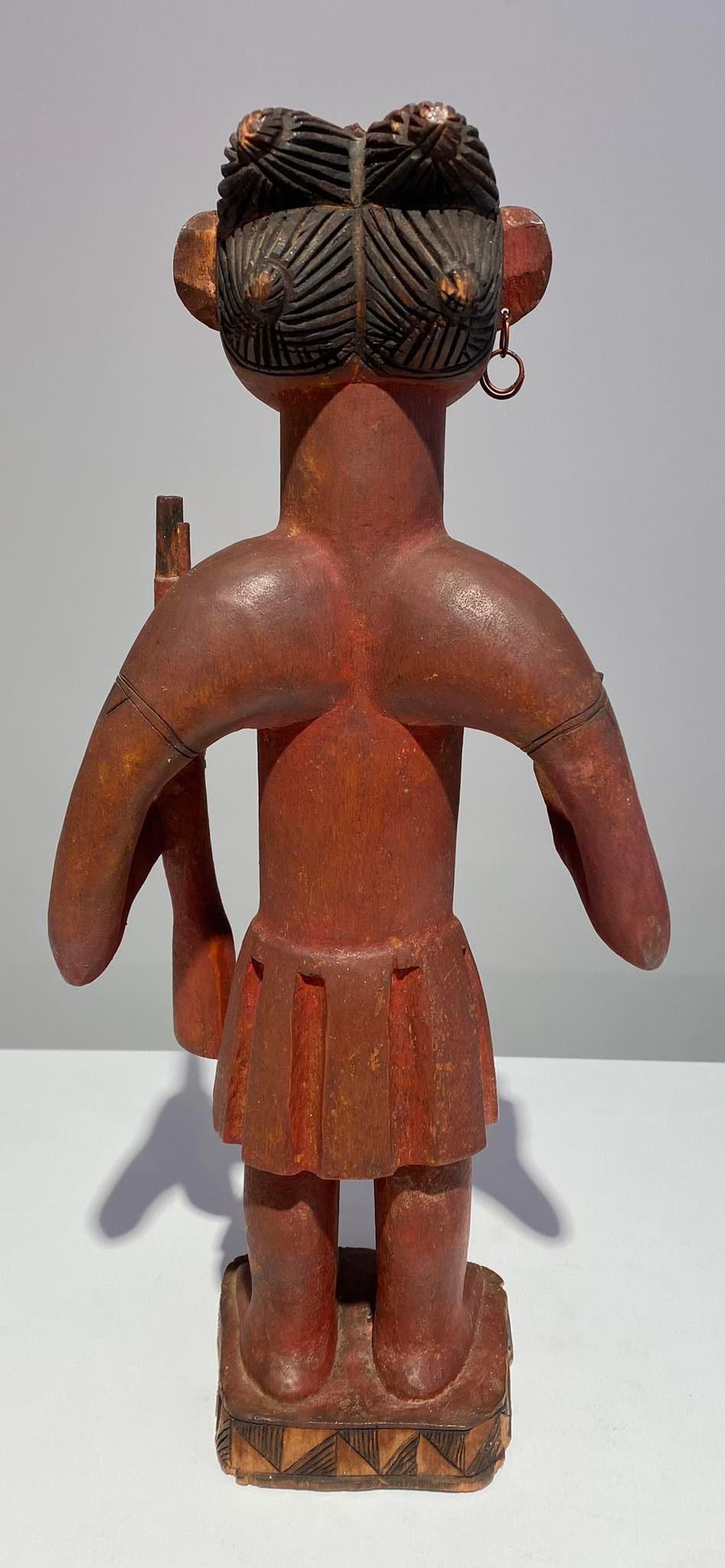 Statue des Tshokwe / Chokwe-Stammes -Dr. Kongo Afrikanische Kunst Angola - Anfang 20. (Metall) im Angebot