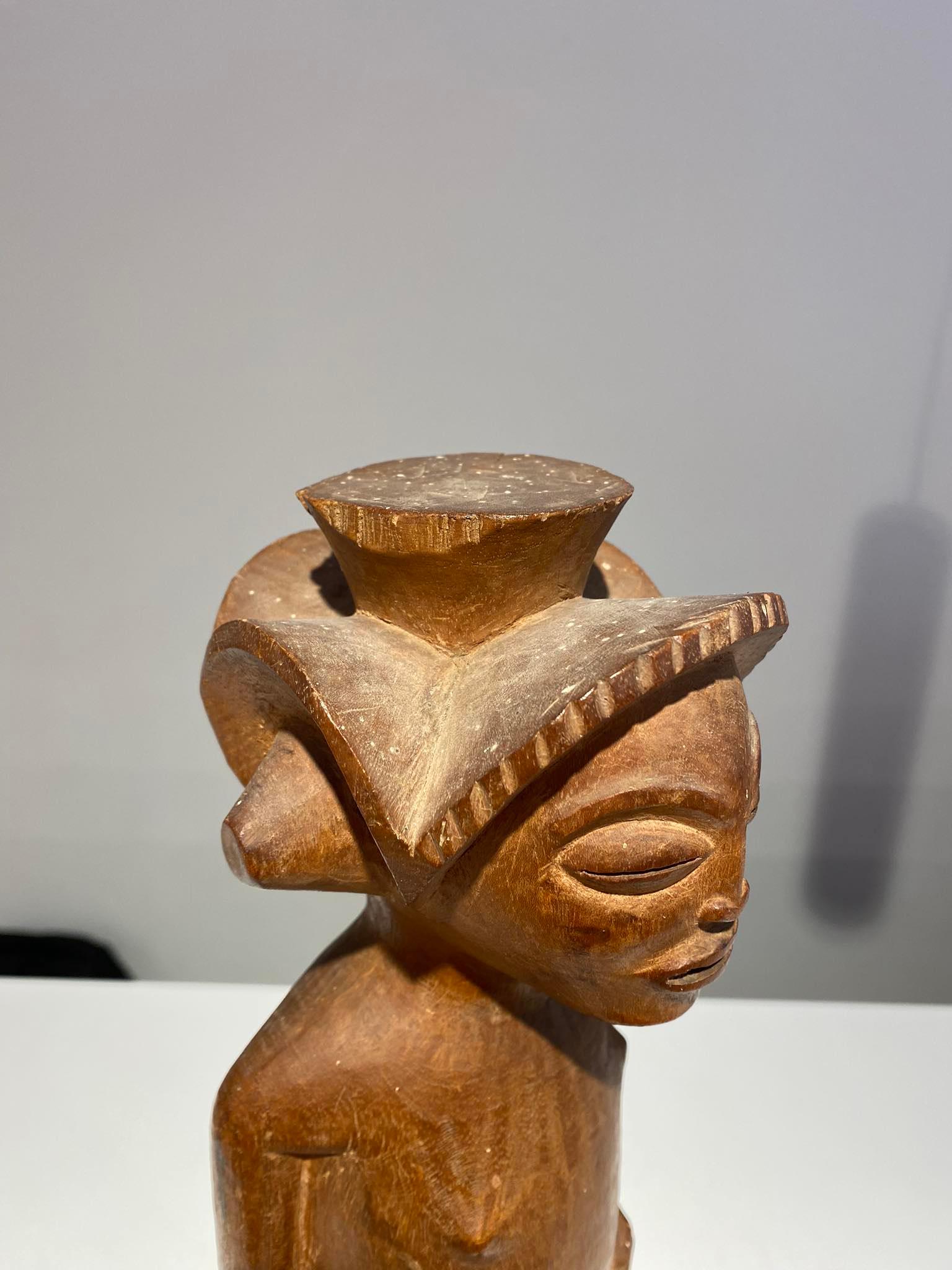 Statue des Tshokwe / Chokwe-Stammes - DR Kongo Afrikanische Kunst Angola - Anfang 20.  im Angebot 6