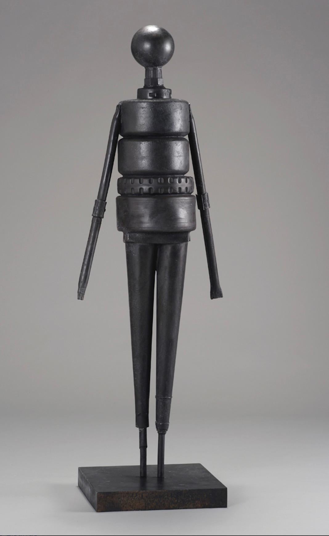 Statuesque, 2007 de Jerry Ross Barrish, Representado por Tuleste Factory

Alto 51,5