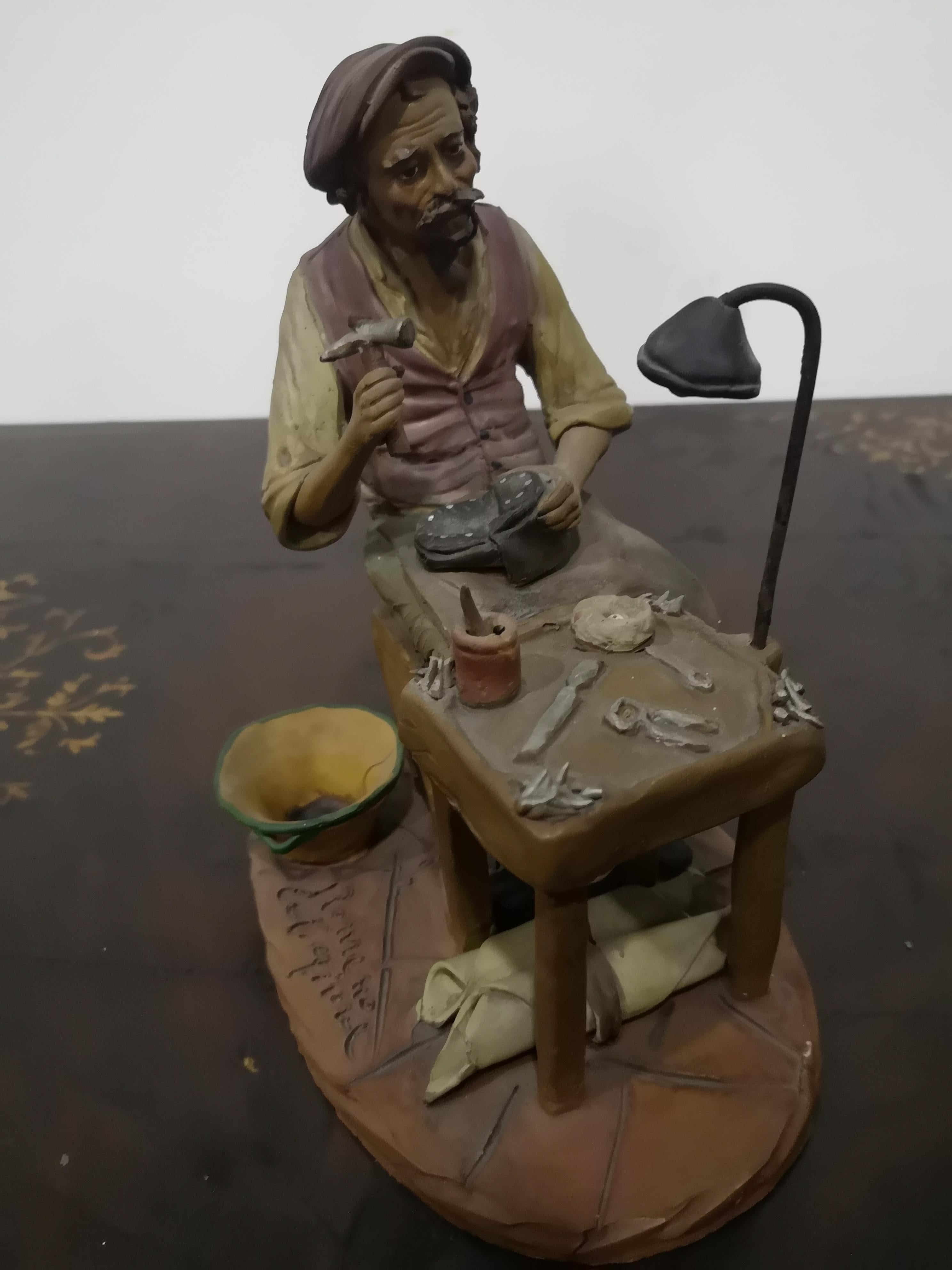 Caltagirone figurine - Shoemaker - Gaetano Romano - 1960s For Sale 12