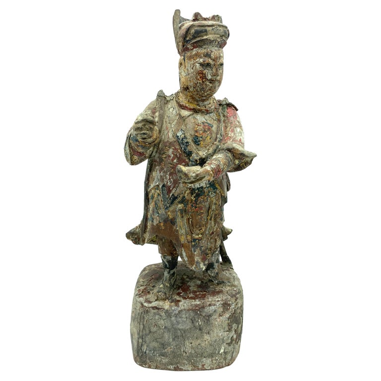 Statuette of a Chinese Man Wood Ming Dynasty XVIIe Century For Sale