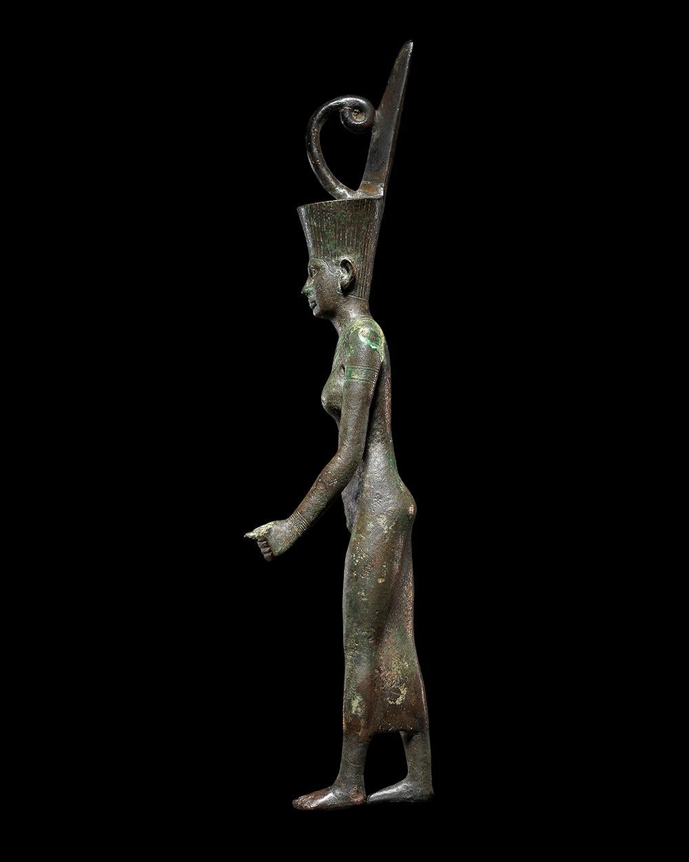 Egyptian Statuette of the Goddess Neith For Sale