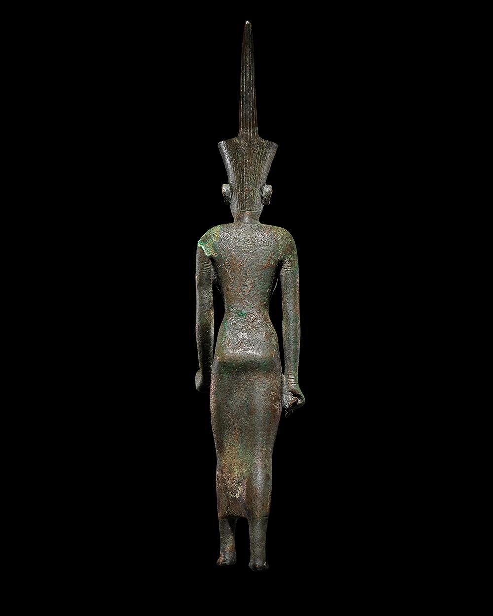 Statuette of the Goddess Neith In Good Condition For Sale In London, GB