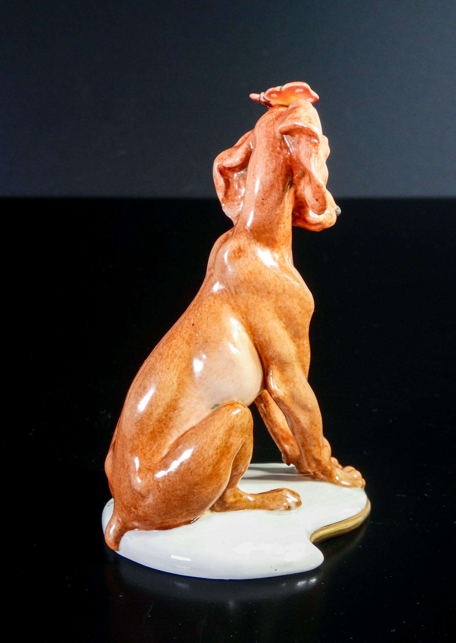 Statuina in porcellana dipinta a mano Giuseppe CAPPÉ Cagnolino. Italia, 1959 In condizioni buone a Torino, IT
