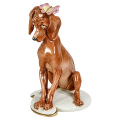 Statuina in porcellana dipinta a mano Giuseppe CAPPÉ. Cagnolino. Italia, Anni 50
